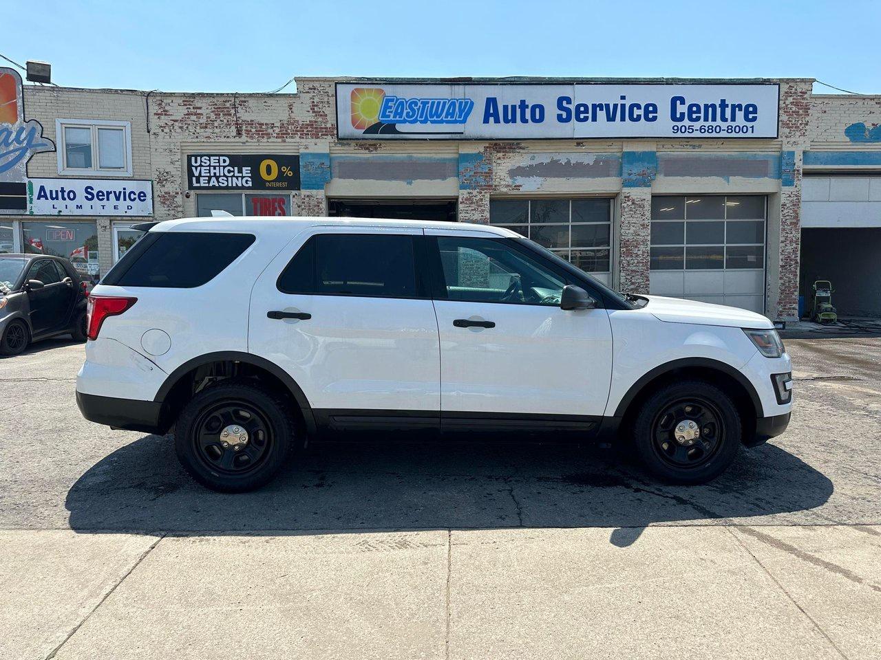 2017 Ford Explorer POLICE Photo3