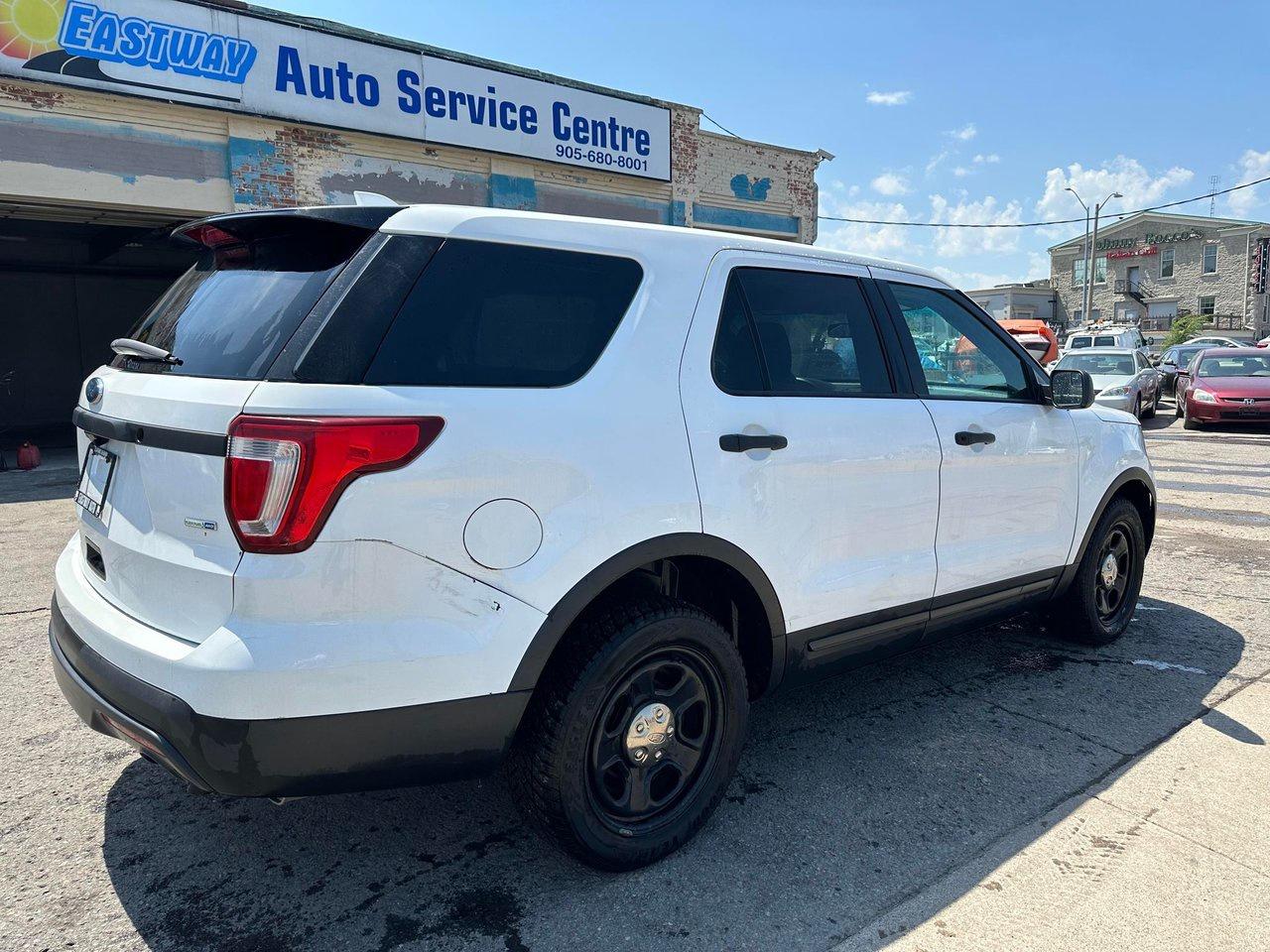 2017 Ford Explorer POLICE Photo4