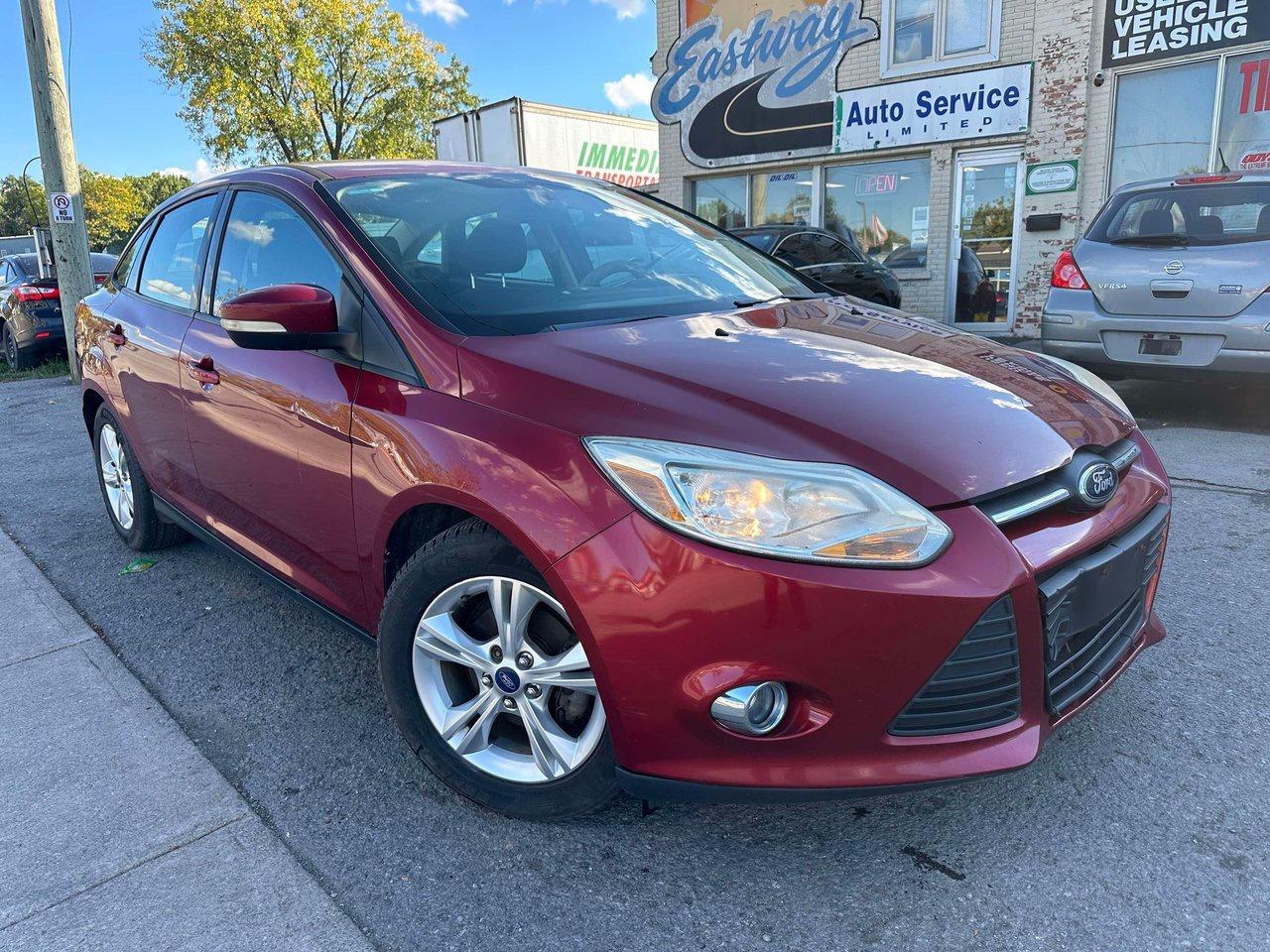 2013 Ford Focus SE - Photo #2