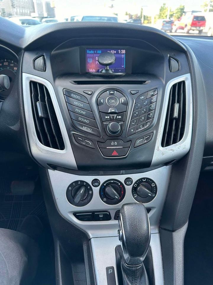 2013 Ford Focus SE Photo