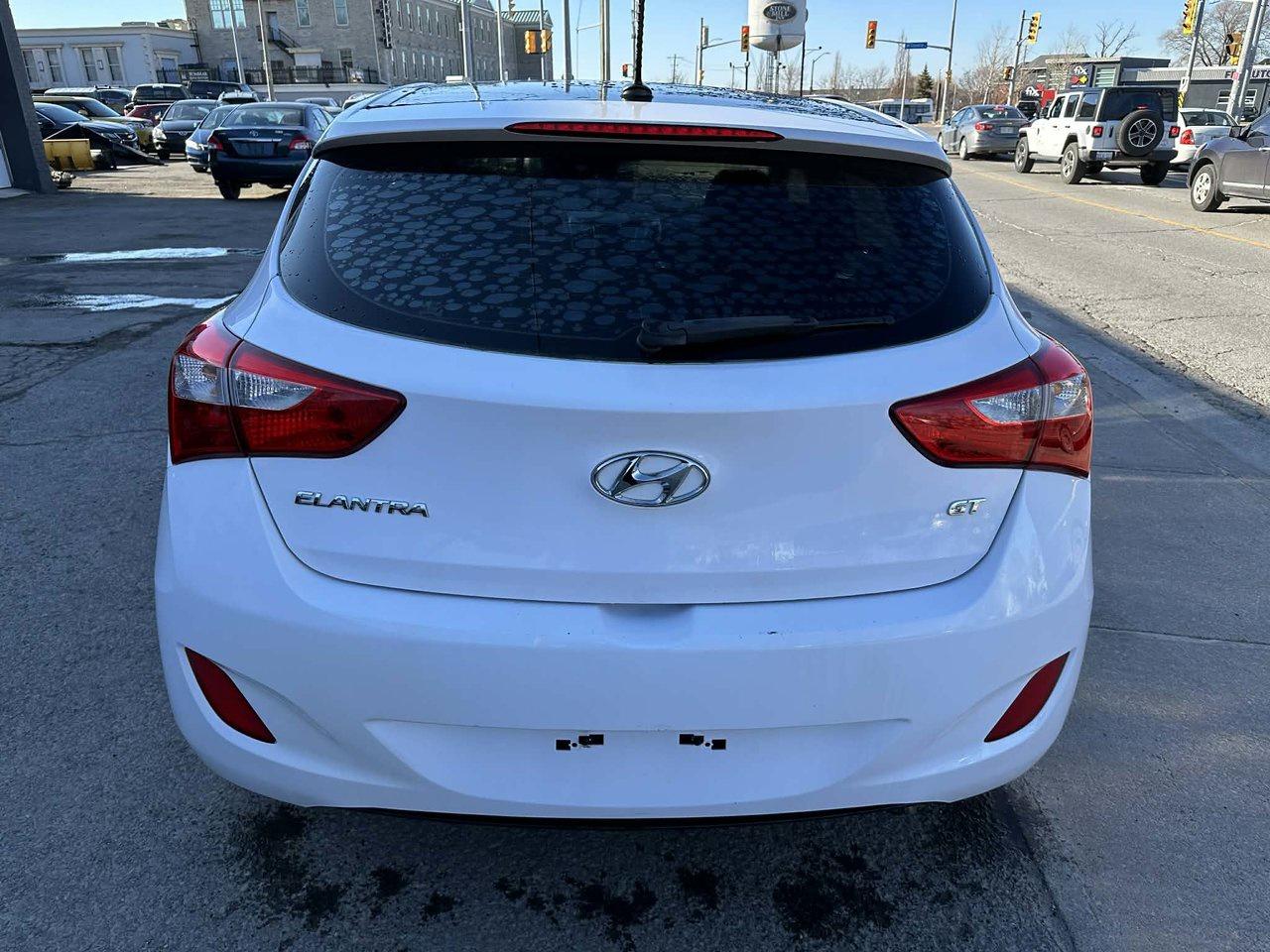 2015 Hyundai Elantra GT GT Photo