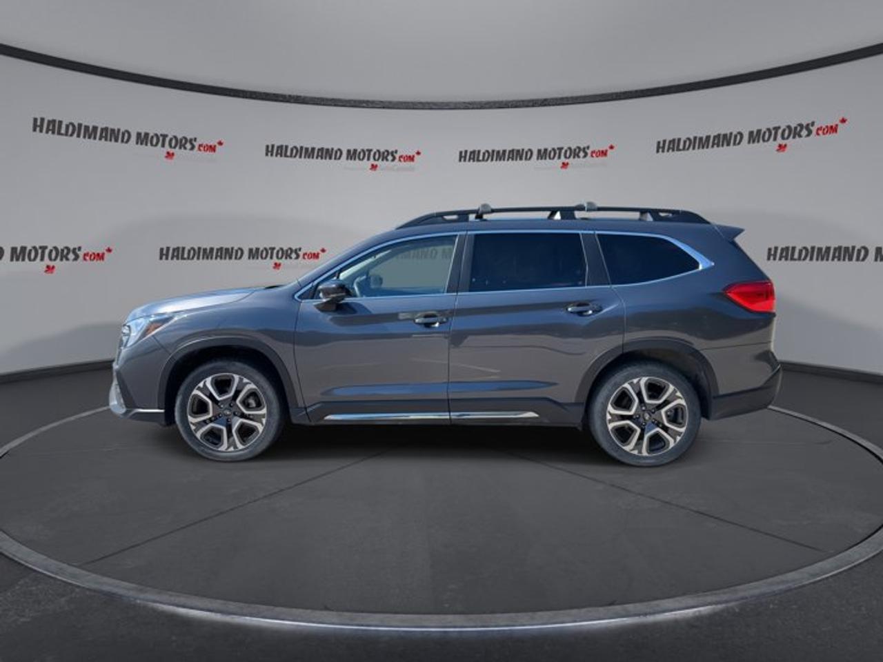 2025 Subaru ASCENT Limited | No Accidents | Panoramic Sunroof | Leather Seats Photo4
