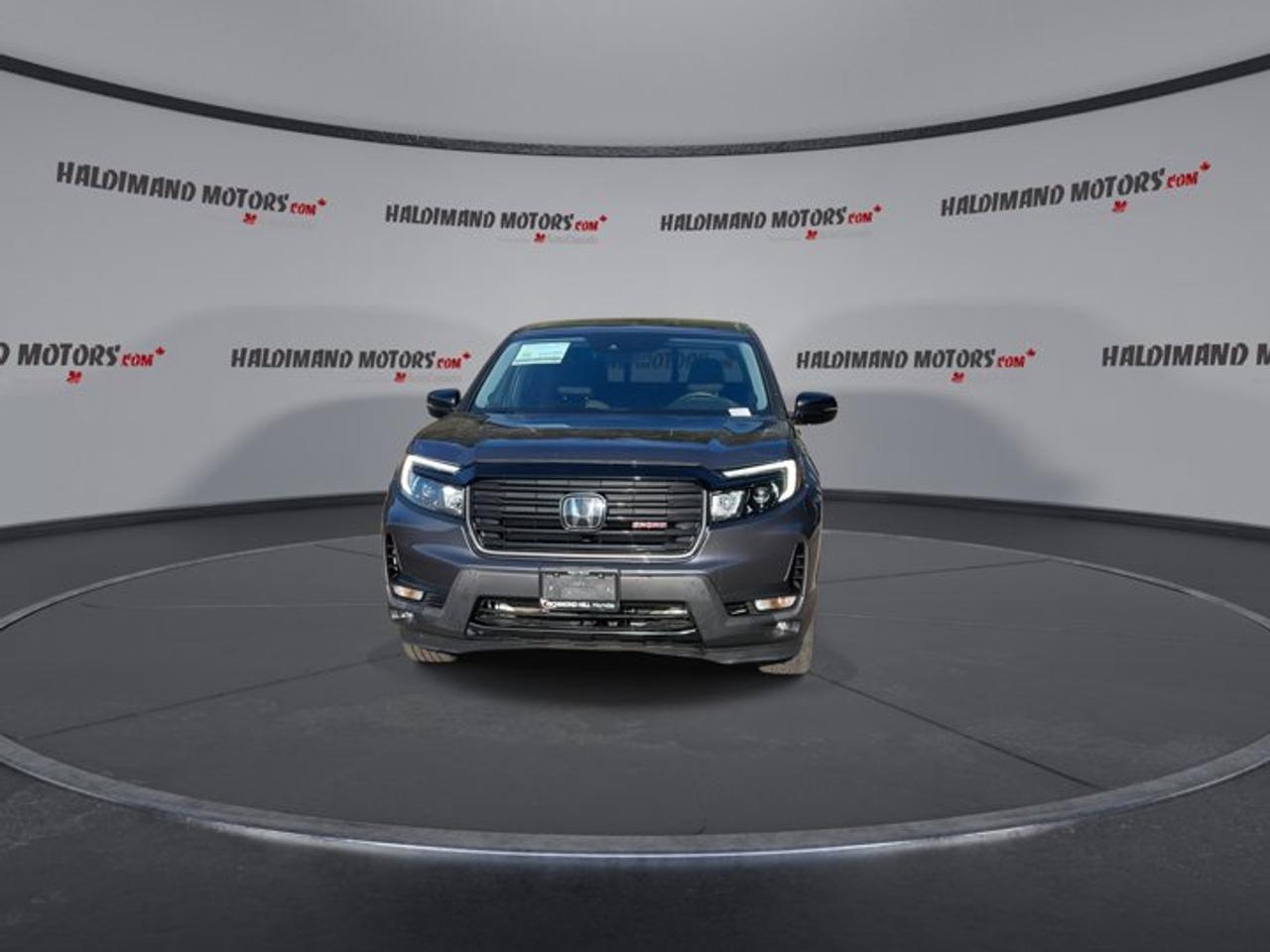 2023 Honda Ridgeline Sport Crew Cab 5' Bed AWD | One Owner Photo2
