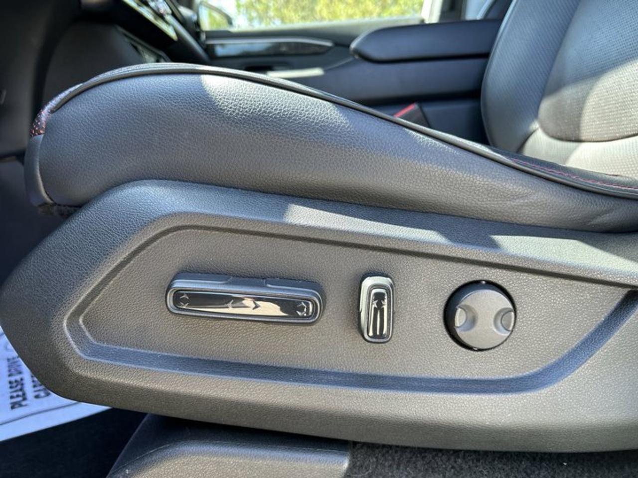 2025 Honda Pilot Black Edition AWD | No Accidents | Panoramic Sunroof Photo