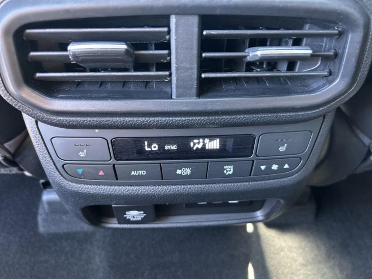 2025 Honda Pilot Black Edition AWD | No Accidents | Panoramic Sunroof Photo