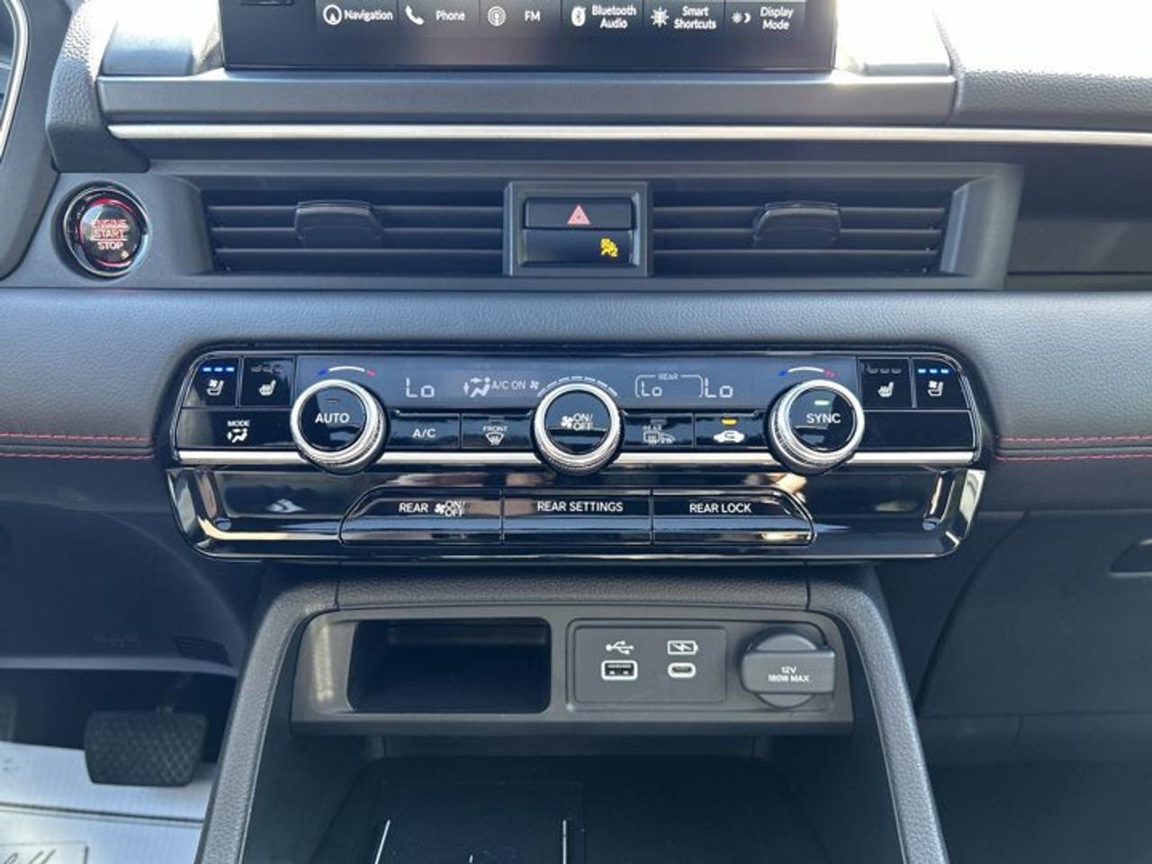 2025 Honda Pilot Black Edition AWD | No Accidents | Panoramic Sunroof Photo