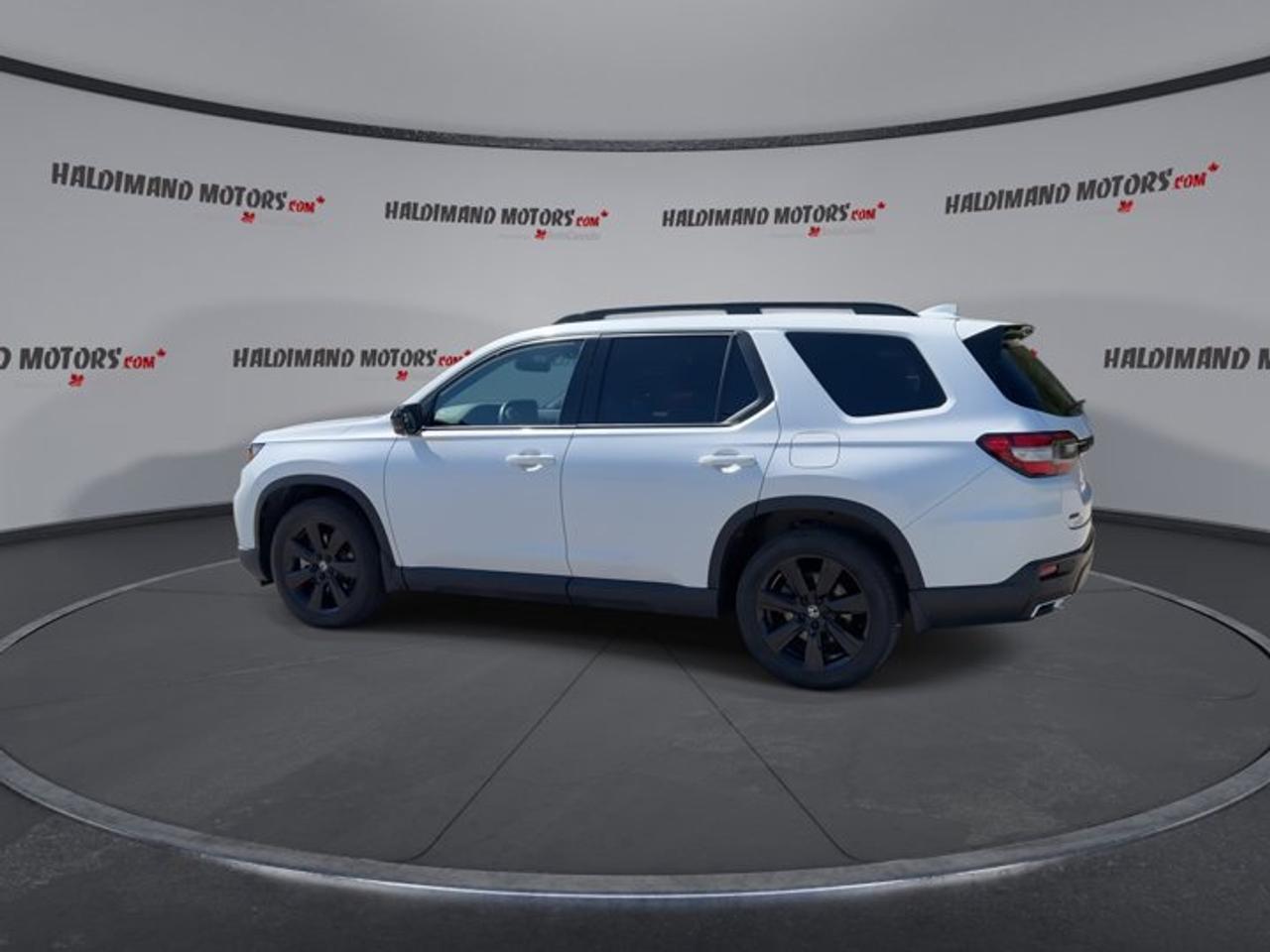 2025 Honda Pilot Black Edition AWD | No Accidents | Panoramic Sunroof Photo