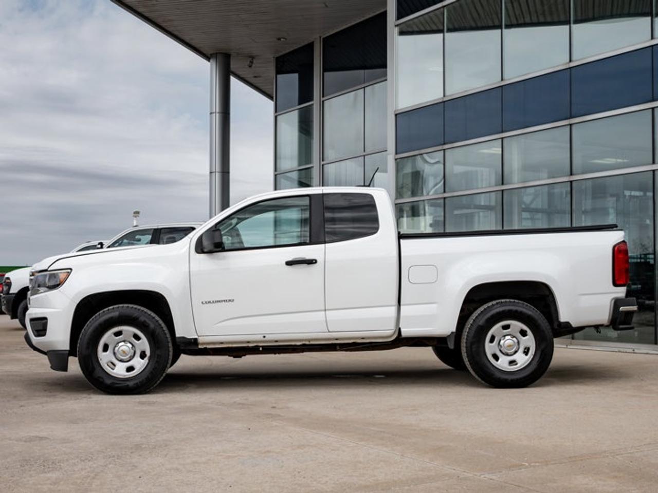 2015 Chevrolet Colorado 2WD WT Photo