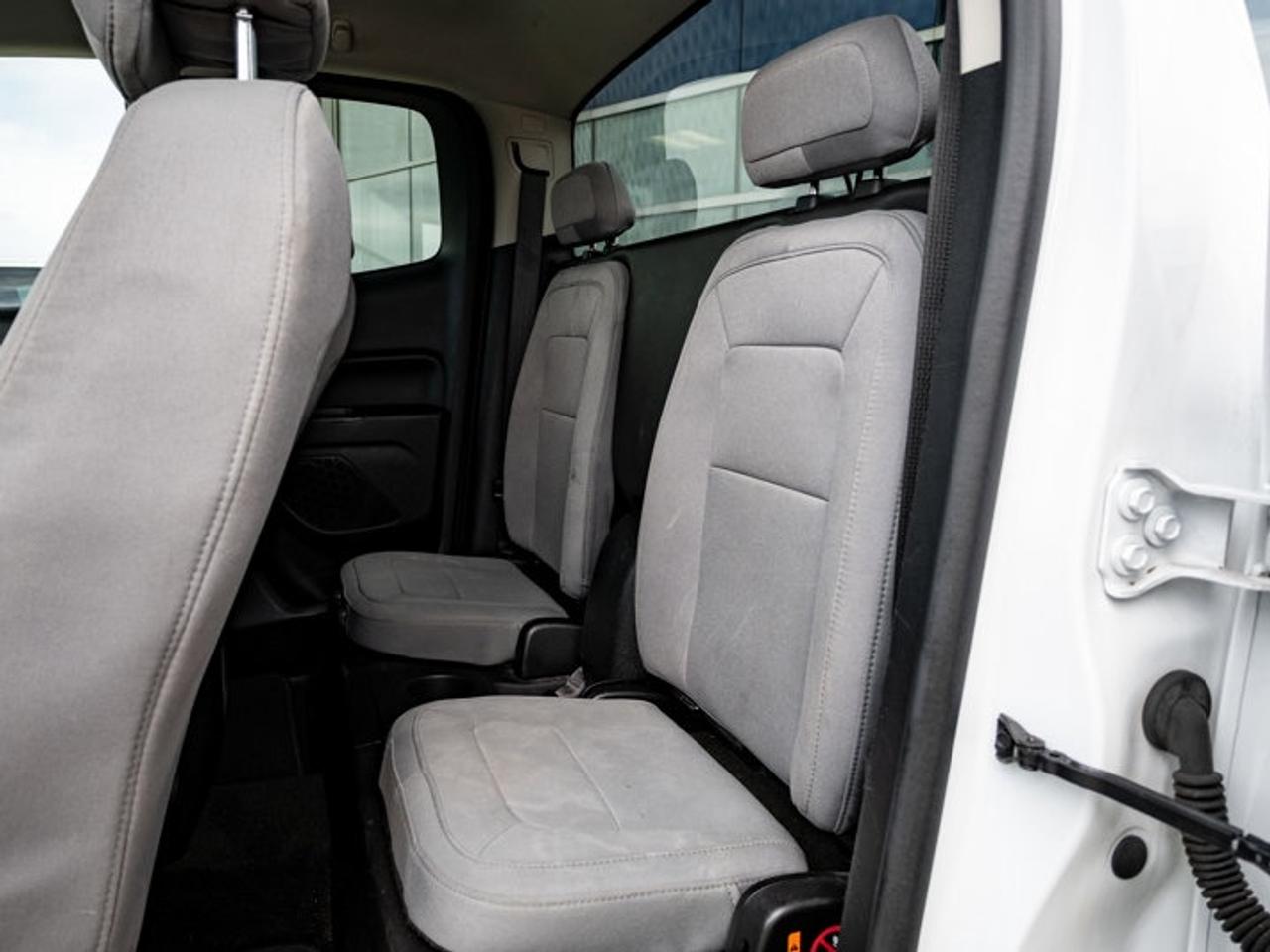 2015 Chevrolet Colorado 2WD WT Photo