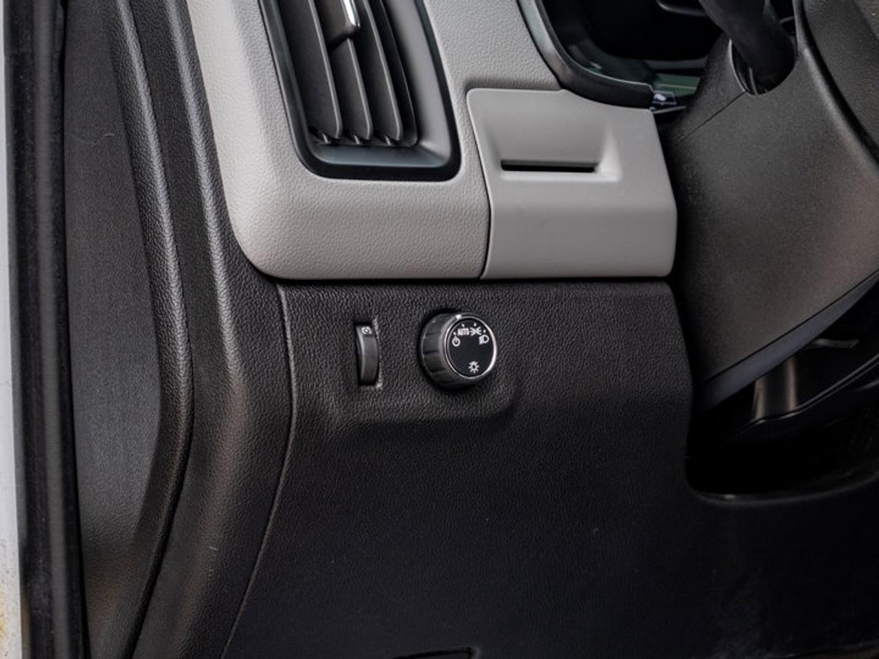 2015 Chevrolet Colorado 2WD WT Photo