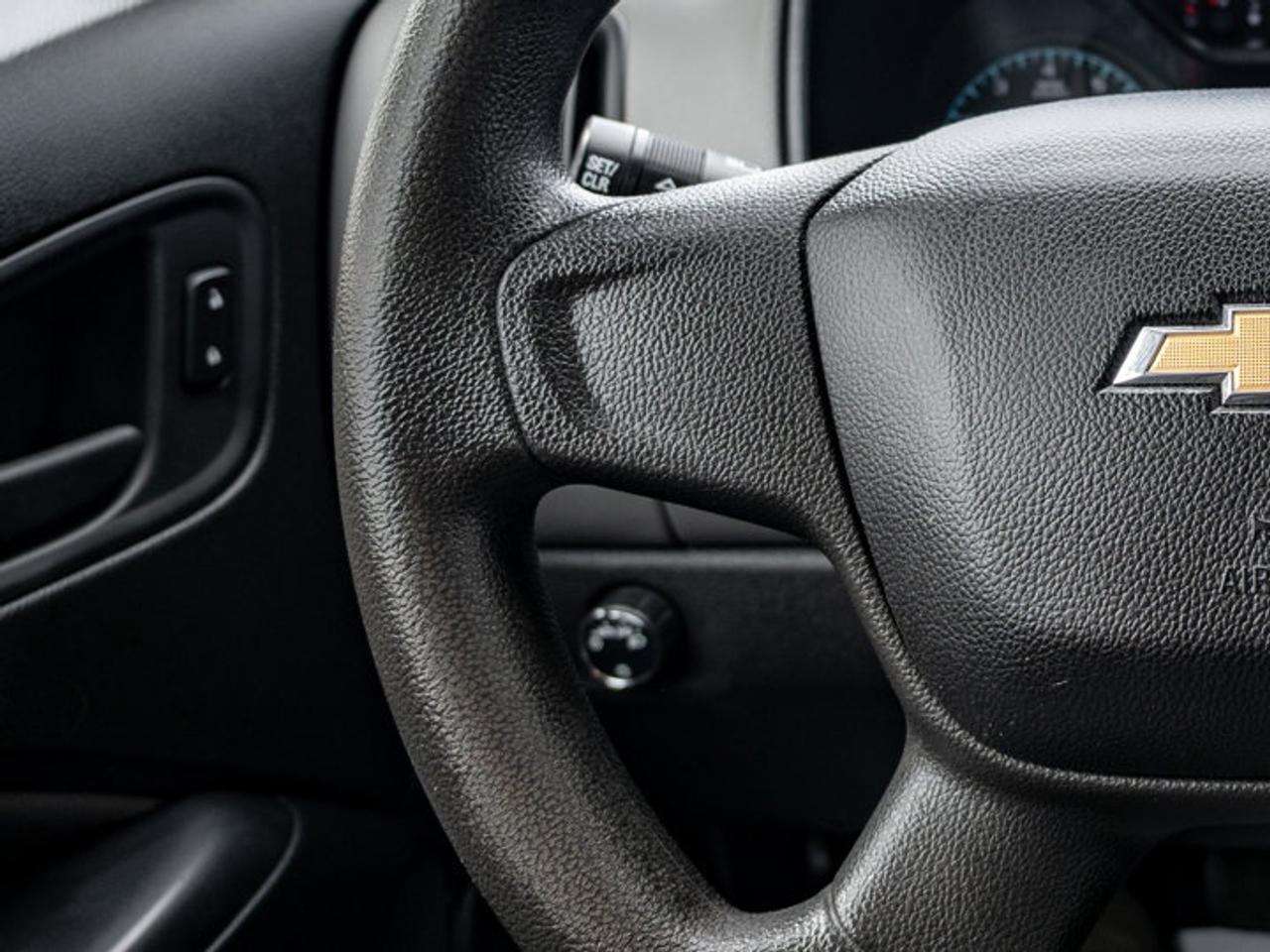 2015 Chevrolet Colorado 2WD WT Photo