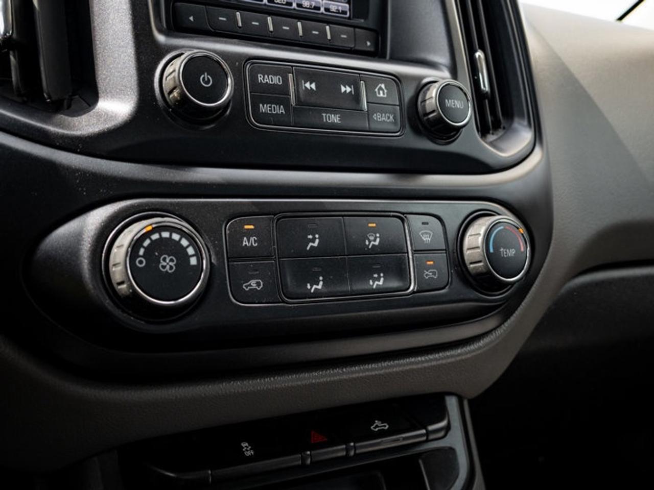 2015 Chevrolet Colorado 2WD WT Photo