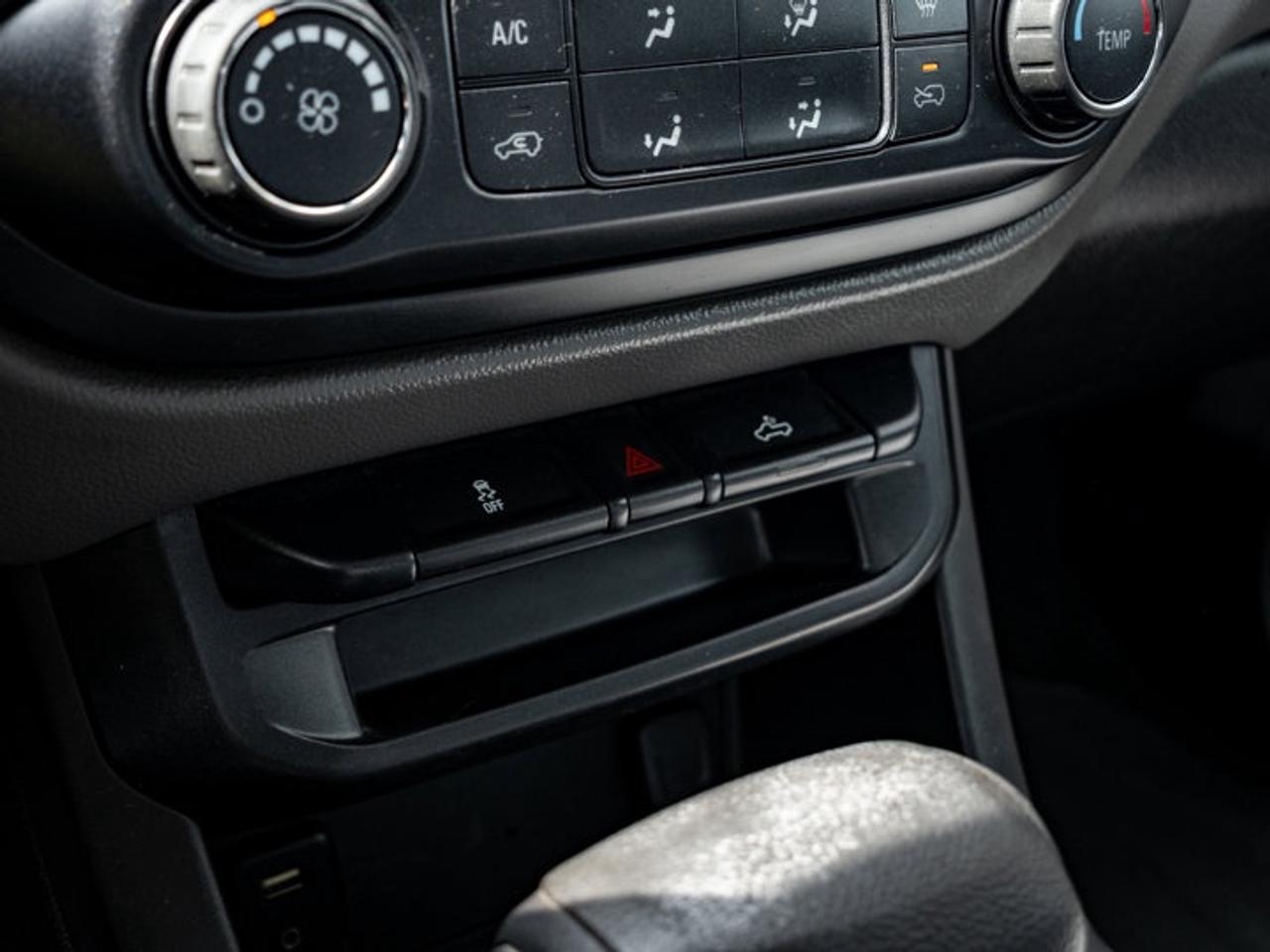 2015 Chevrolet Colorado 2WD WT Photo