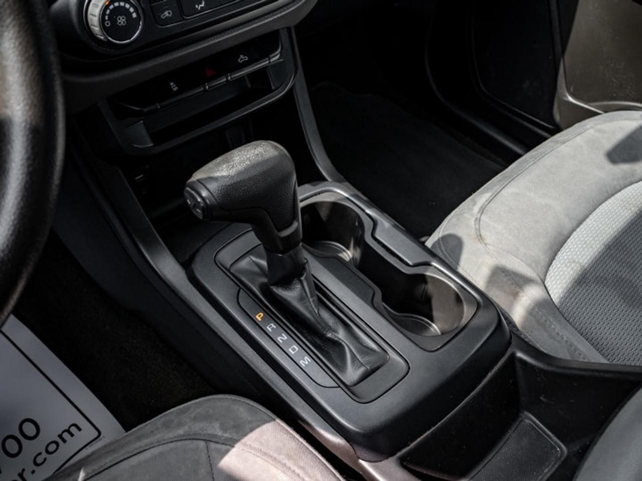 2015 Chevrolet Colorado 2WD WT Photo