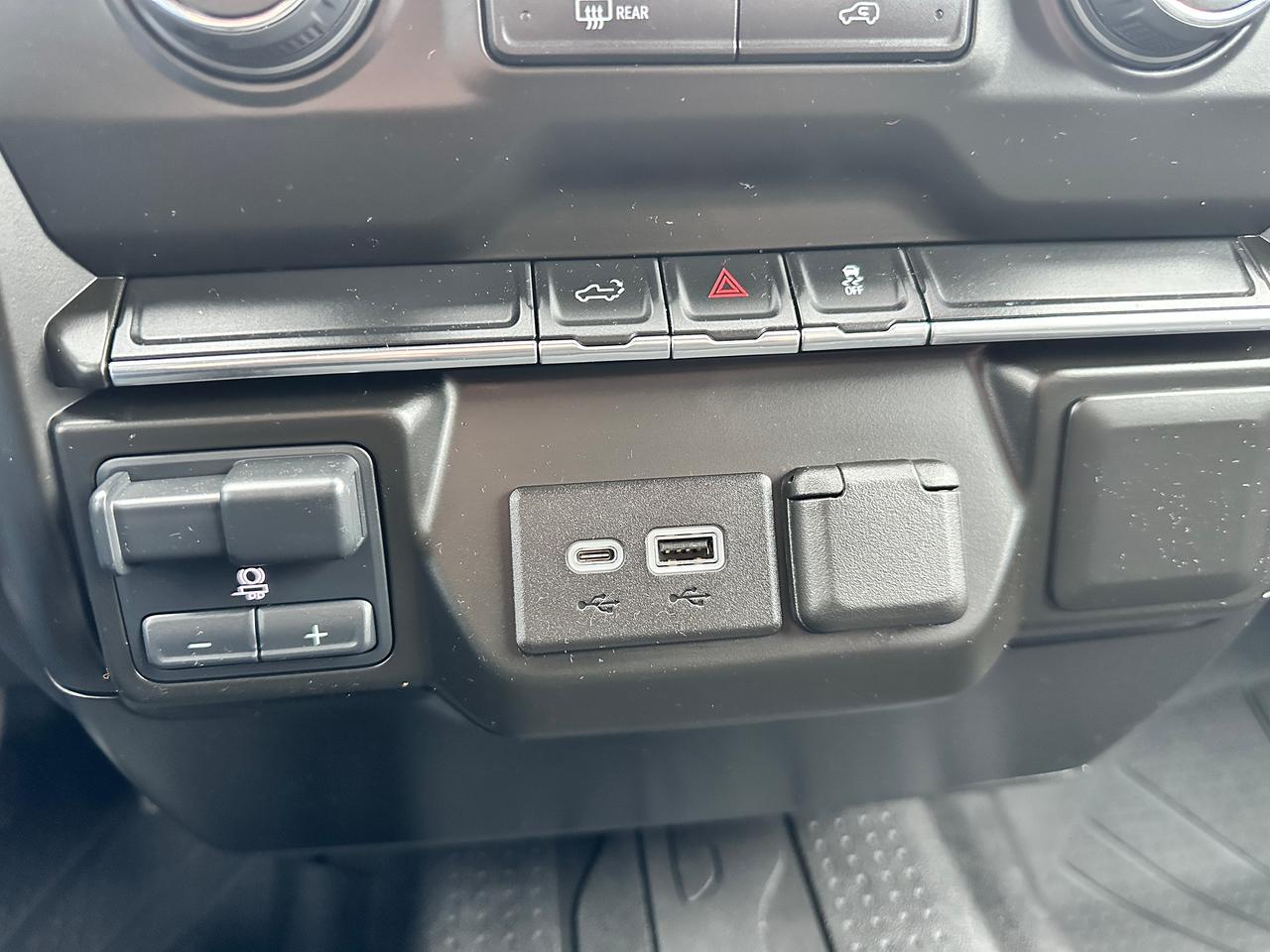 2021 Chevrolet Silverado 1500 WorkTruck 4X4 5.3L Cloth 3Pass FM Bluetooth RvCam Photo