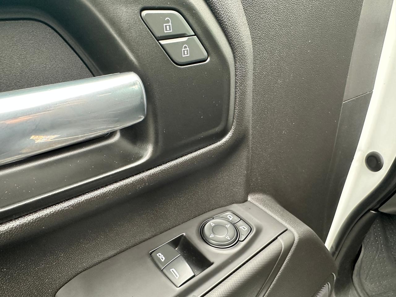 2021 Chevrolet Silverado 1500 WorkTruck 4X4 5.3L Cloth 3Pass FM Bluetooth RvCam Photo