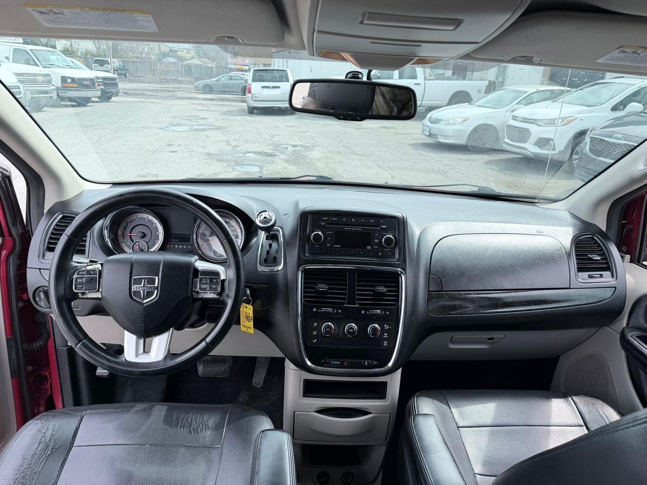 2015 Dodge Grand Caravan SXT Photo
