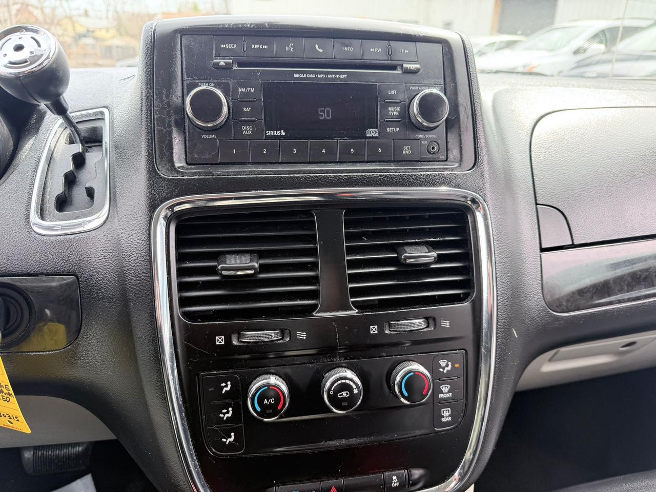 2015 Dodge Grand Caravan SXT Photo