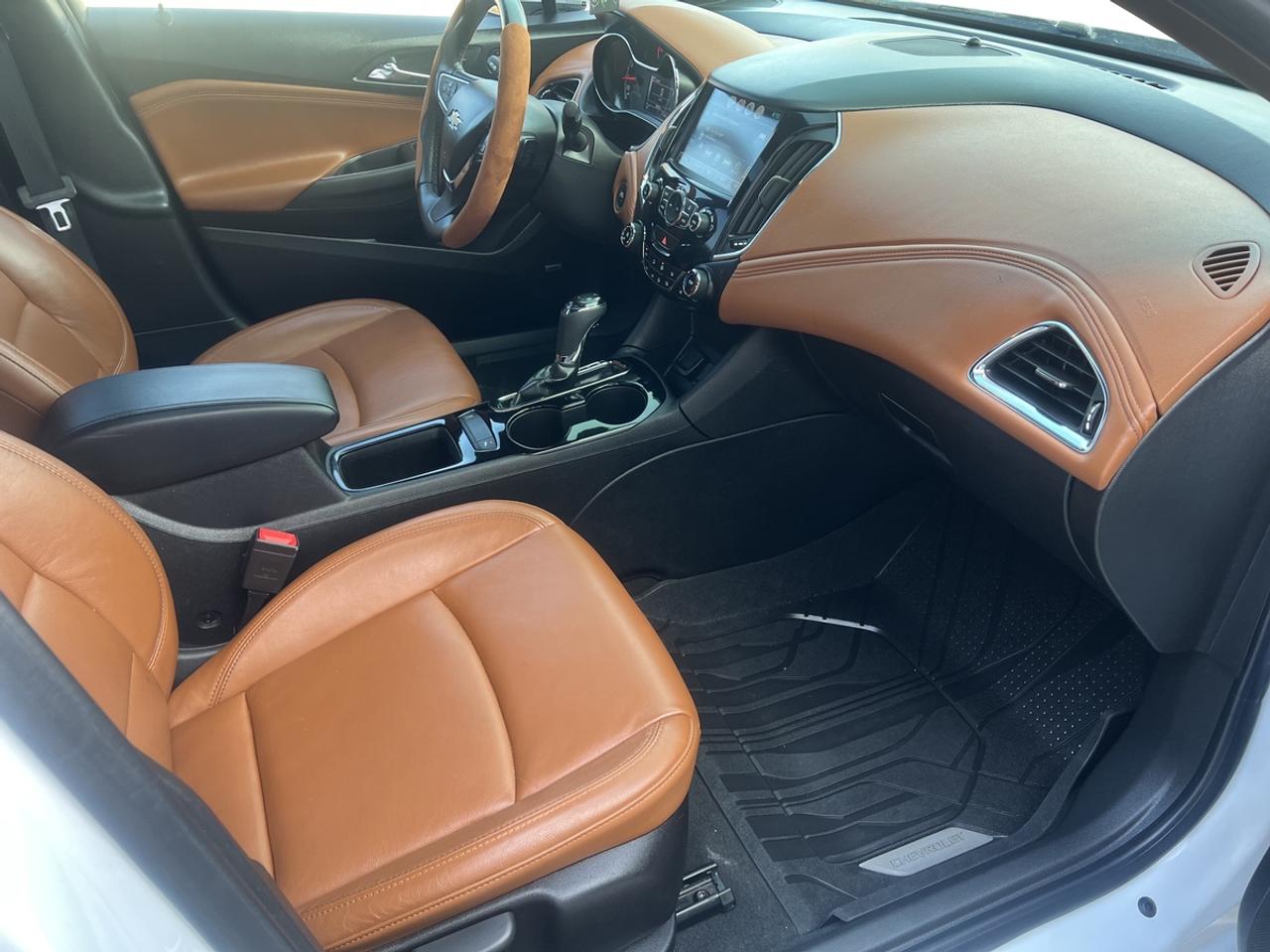 2018 Chevrolet Cruze Premier RS Photo