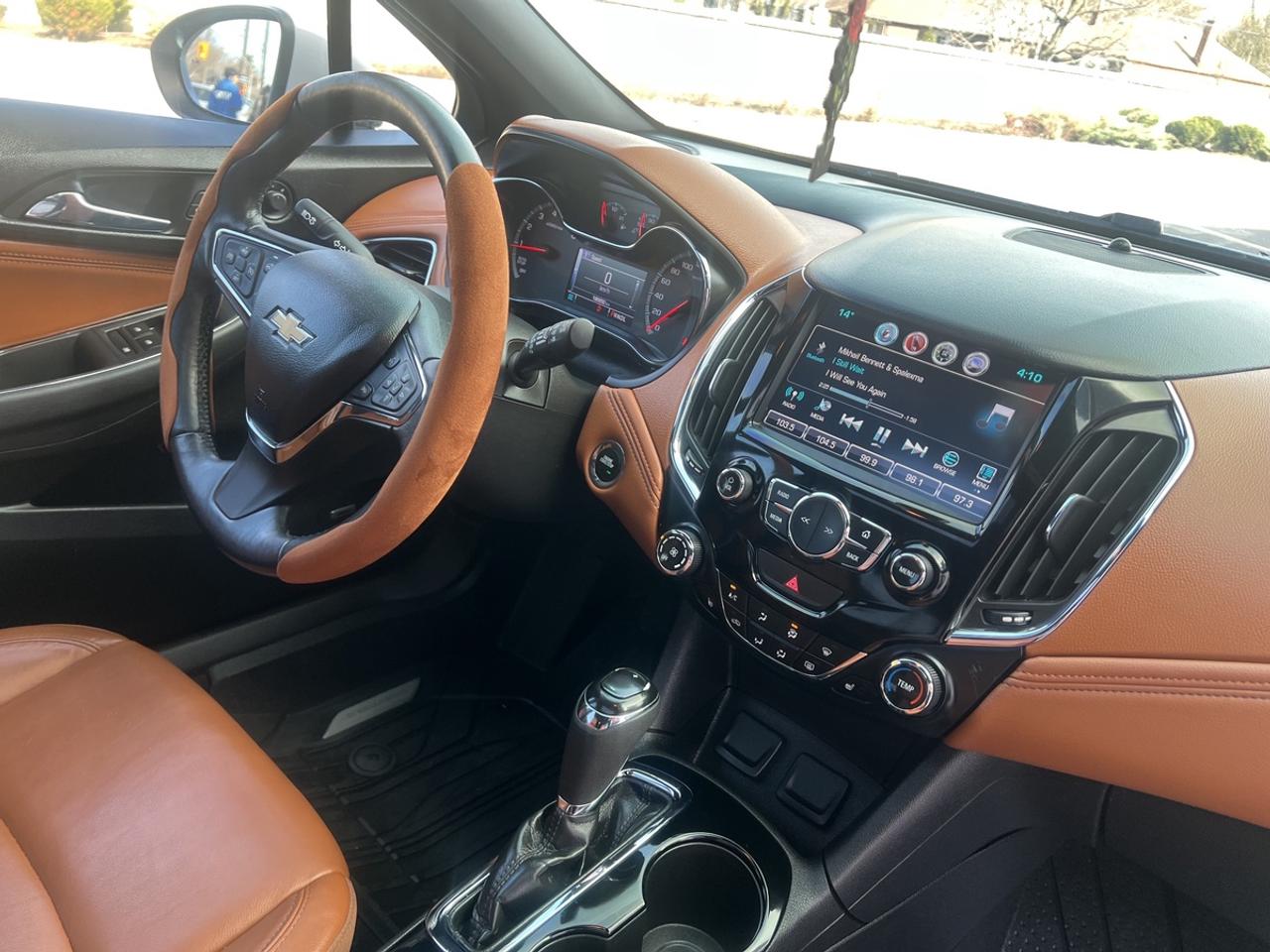 2018 Chevrolet Cruze Premier RS Photo