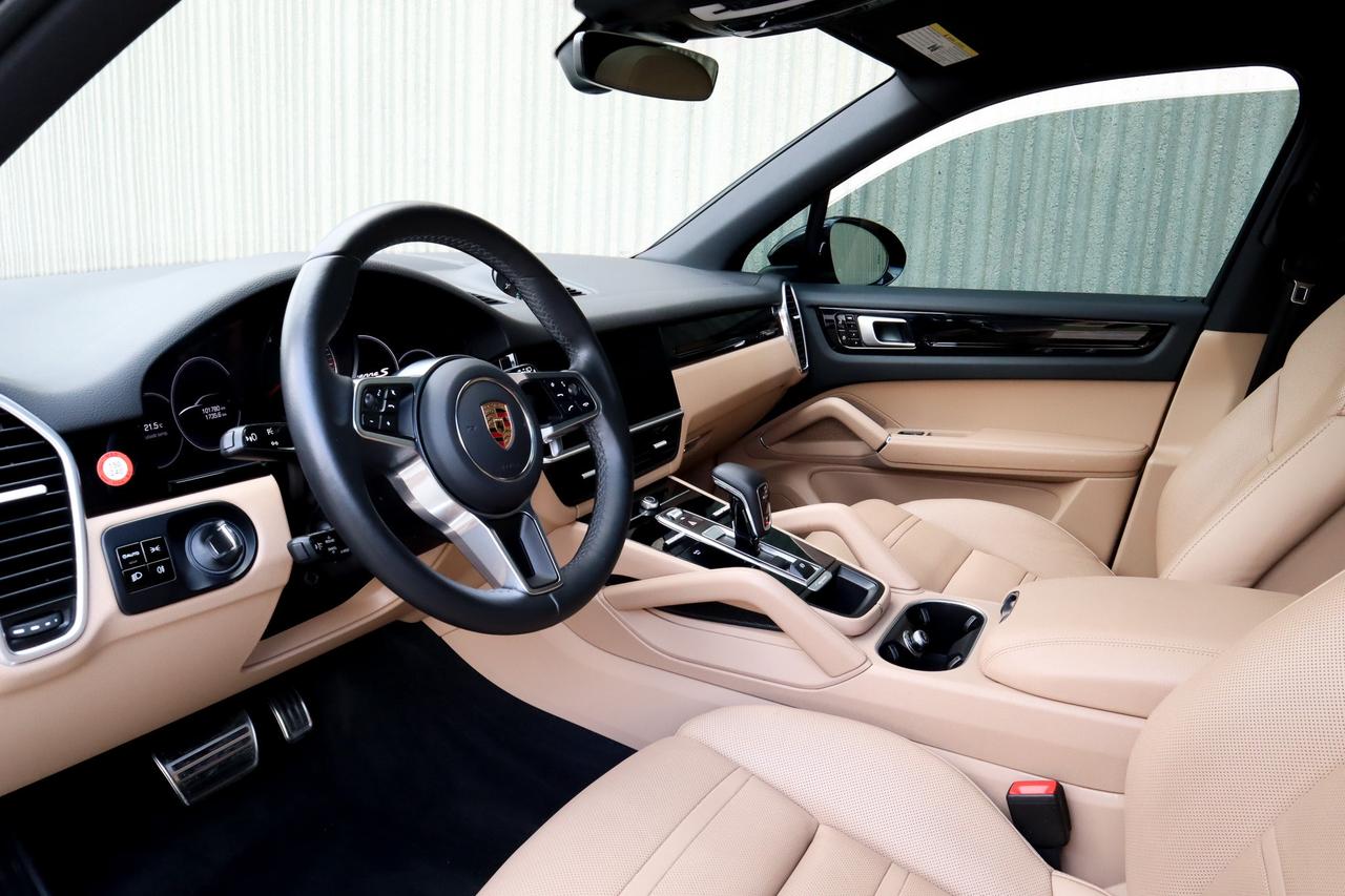 2020 Porsche Cayenne  Photo