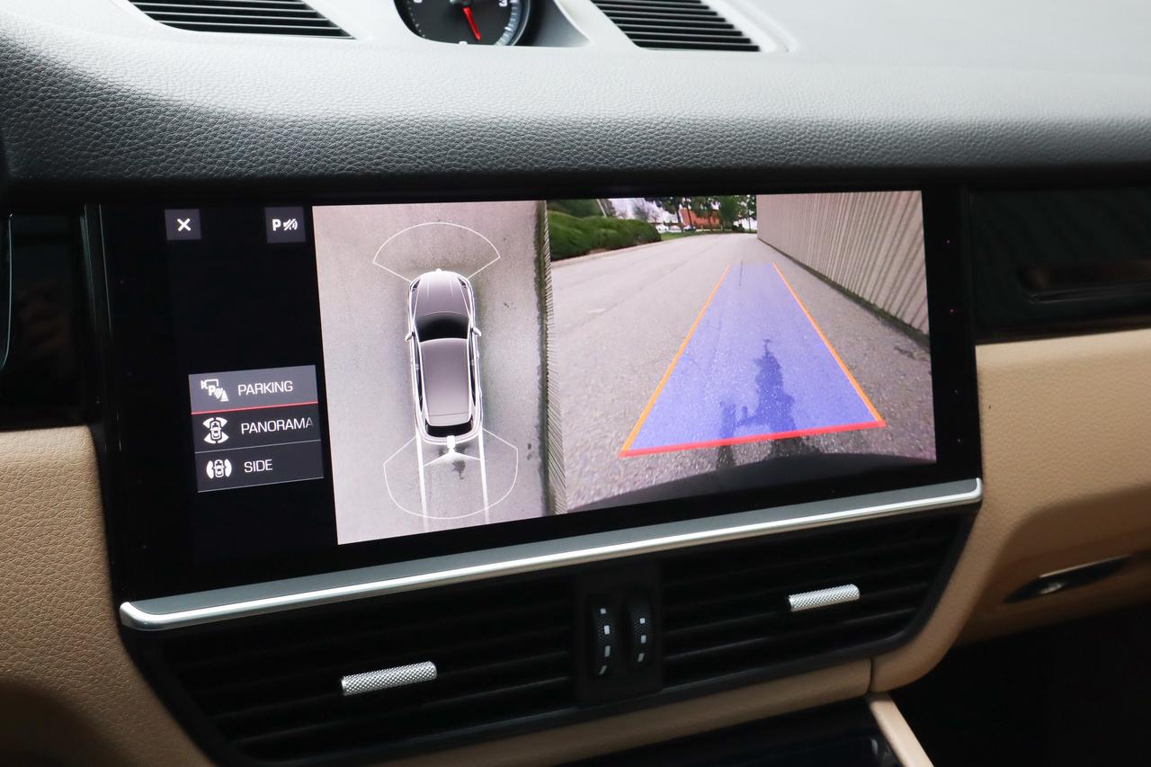 2020 Porsche Cayenne  Photo