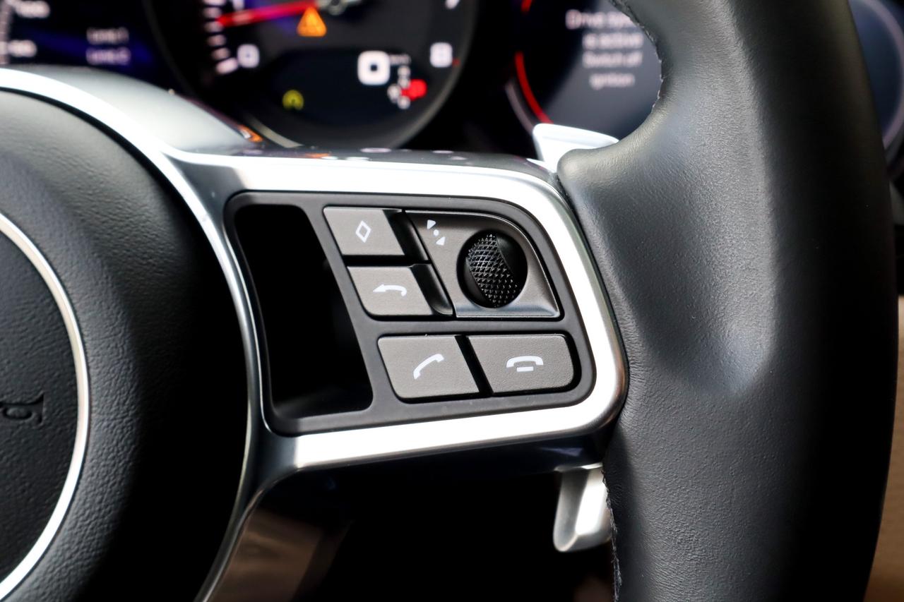 2020 Porsche Cayenne  Photo