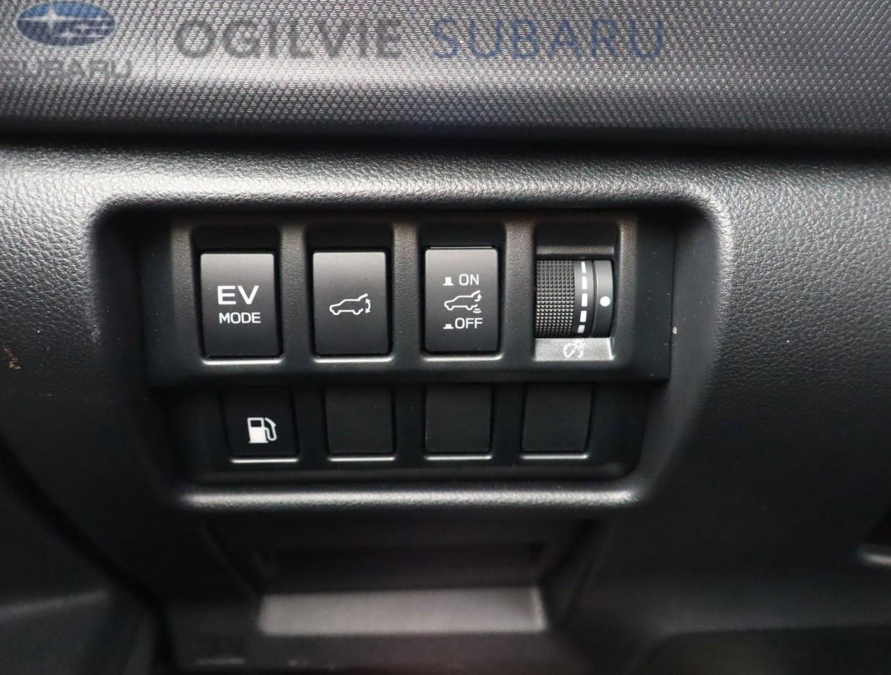 2025 Subaru Forester Hybrid e-BOXER Premier 4dr All-Wheel Drive Photo