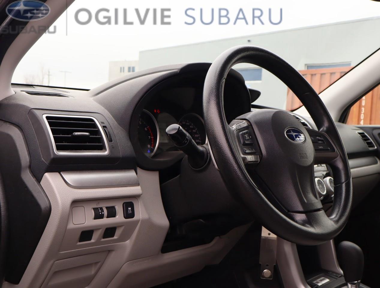 2016 Subaru Forester 2.5i Convenience Package (CVT) 4dr All-Wheel Drive Photo