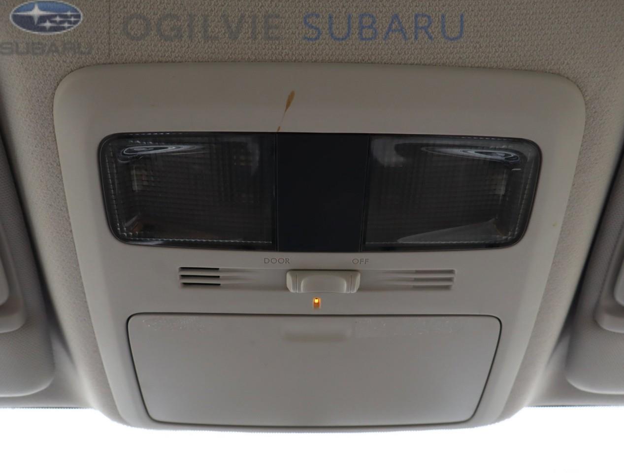 2016 Subaru Forester 2.5i Convenience Package (CVT) 4dr All-Wheel Drive Photo