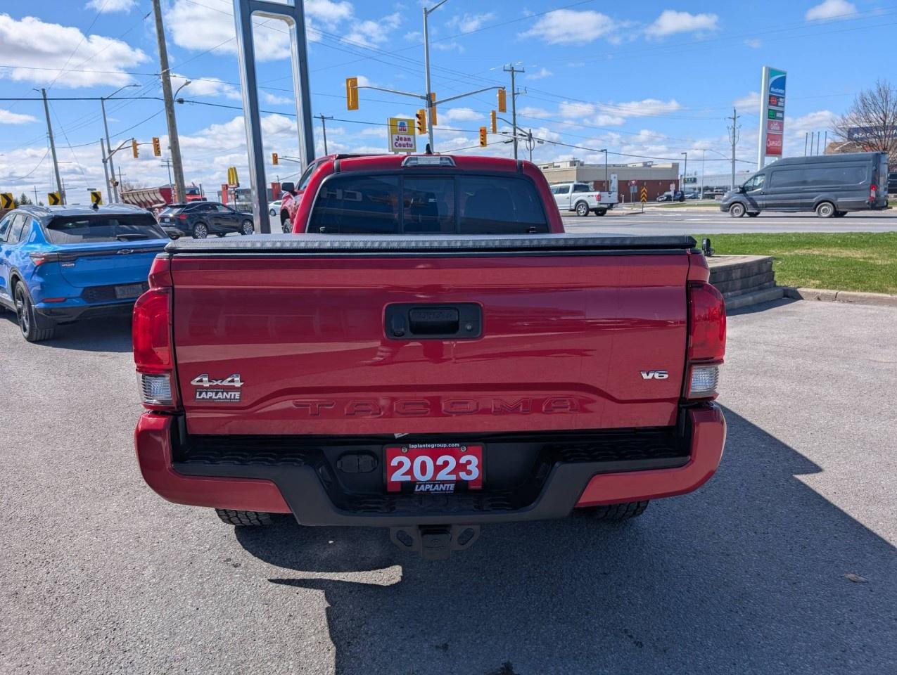 2023 Toyota Tacoma 4x4 Double Cab Auto Photo