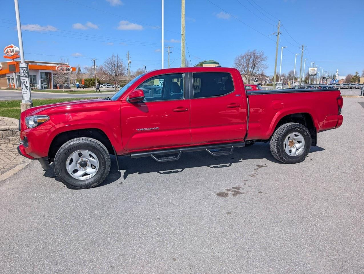2023 Toyota Tacoma 4x4 Double Cab Auto Photo