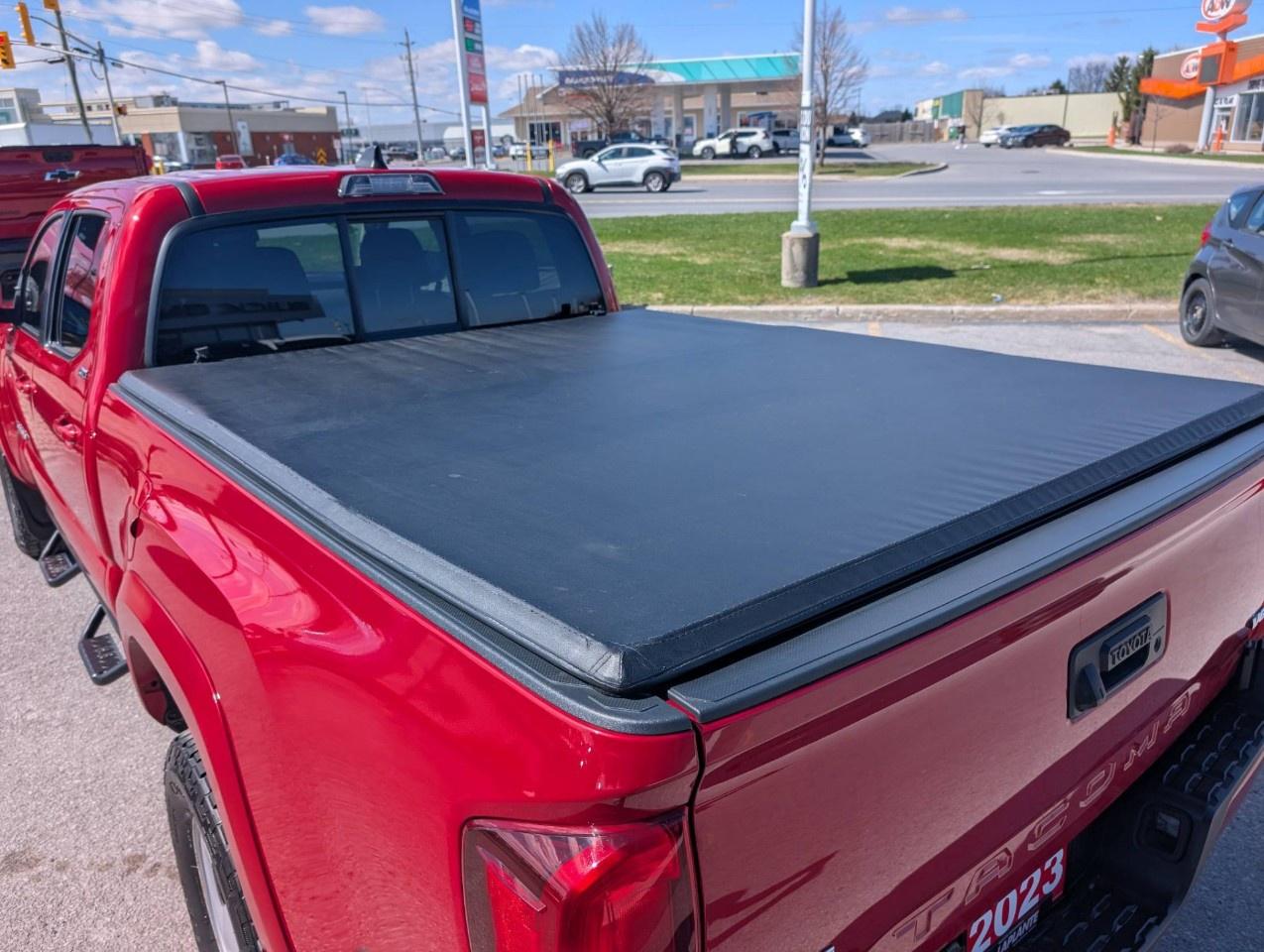2023 Toyota Tacoma 4x4 Double Cab Auto Photo