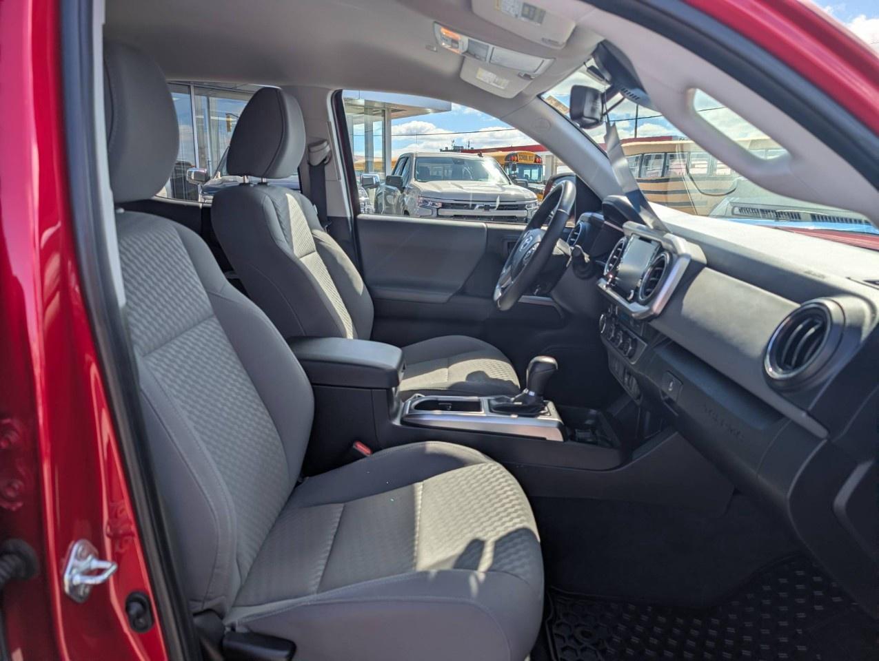 2023 Toyota Tacoma 4x4 Double Cab Auto Photo