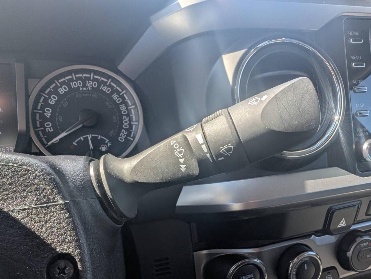 2023 Toyota Tacoma 4x4 Double Cab Auto Photo