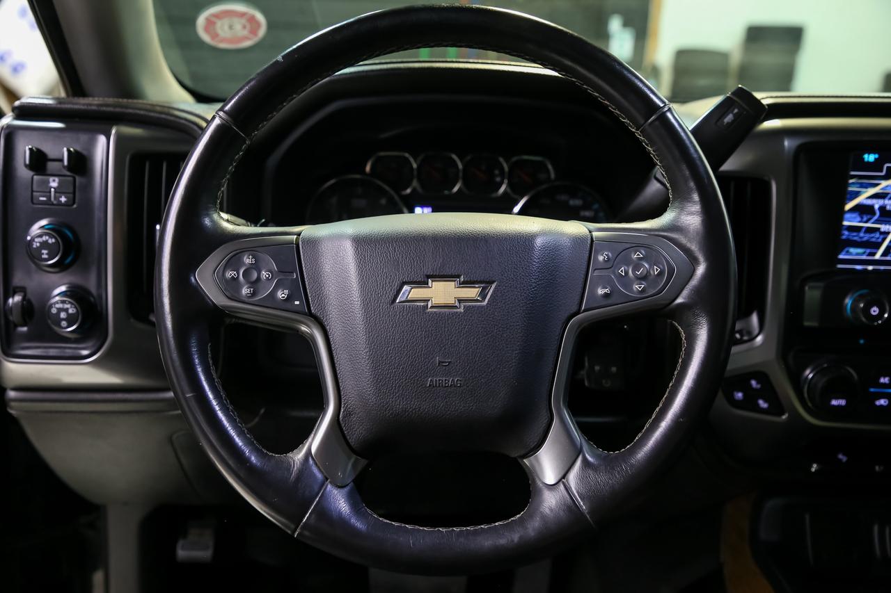2017 Chevrolet Silverado 1500 LTZ 5.3L V8 4X4 CREW CAB NOACCIDENT CARPLAY BOSE Photo