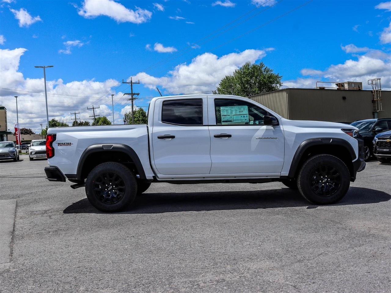 2026 Chevrolet Colorado Crew Cab Short Box 4-Wheel Drive Trail Boss Photo4