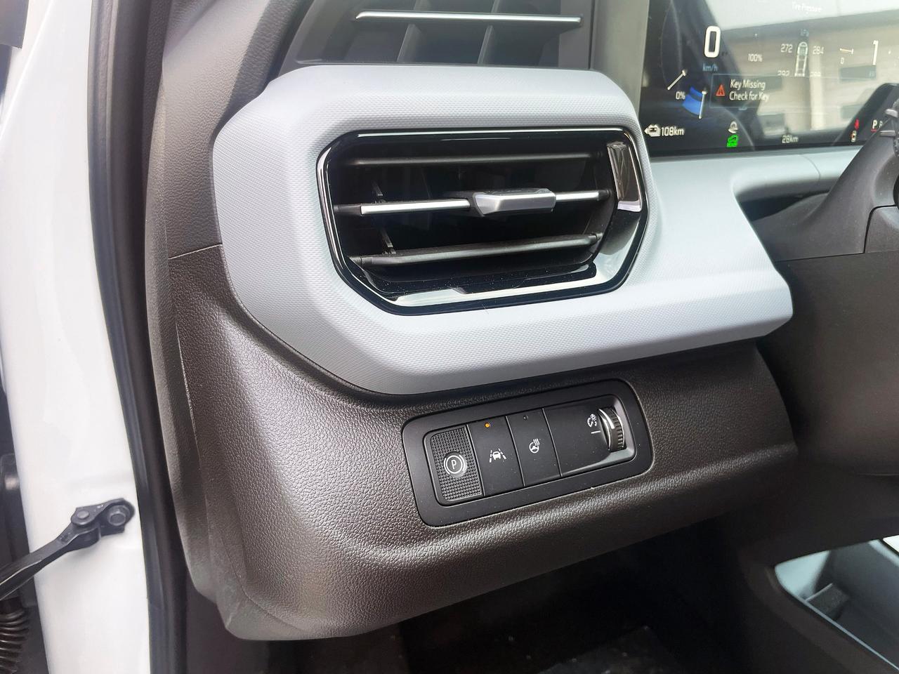 2027 Chevrolet Bolt LT 4dr Photo