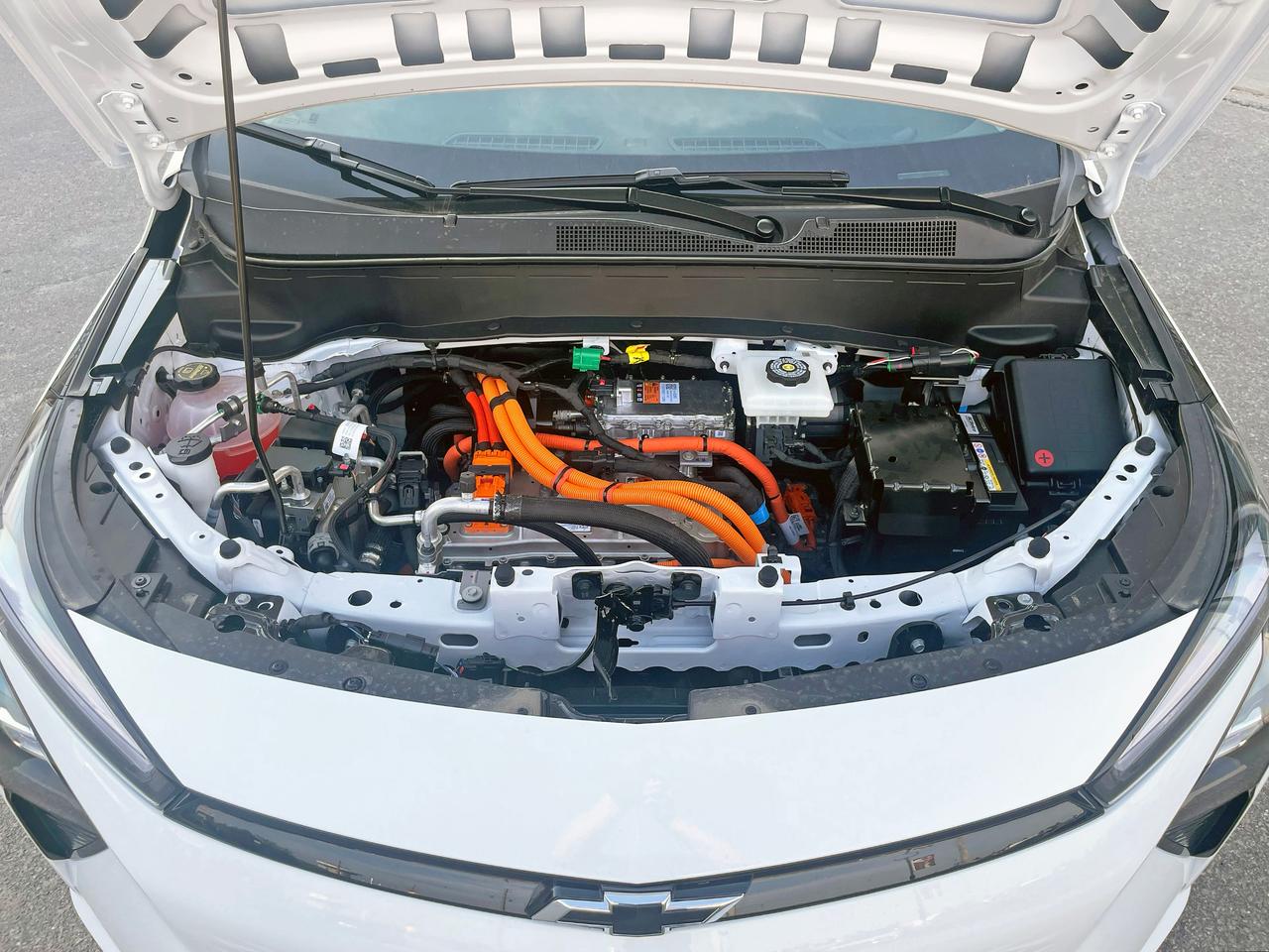 2027 Chevrolet Bolt LT 4dr Photo