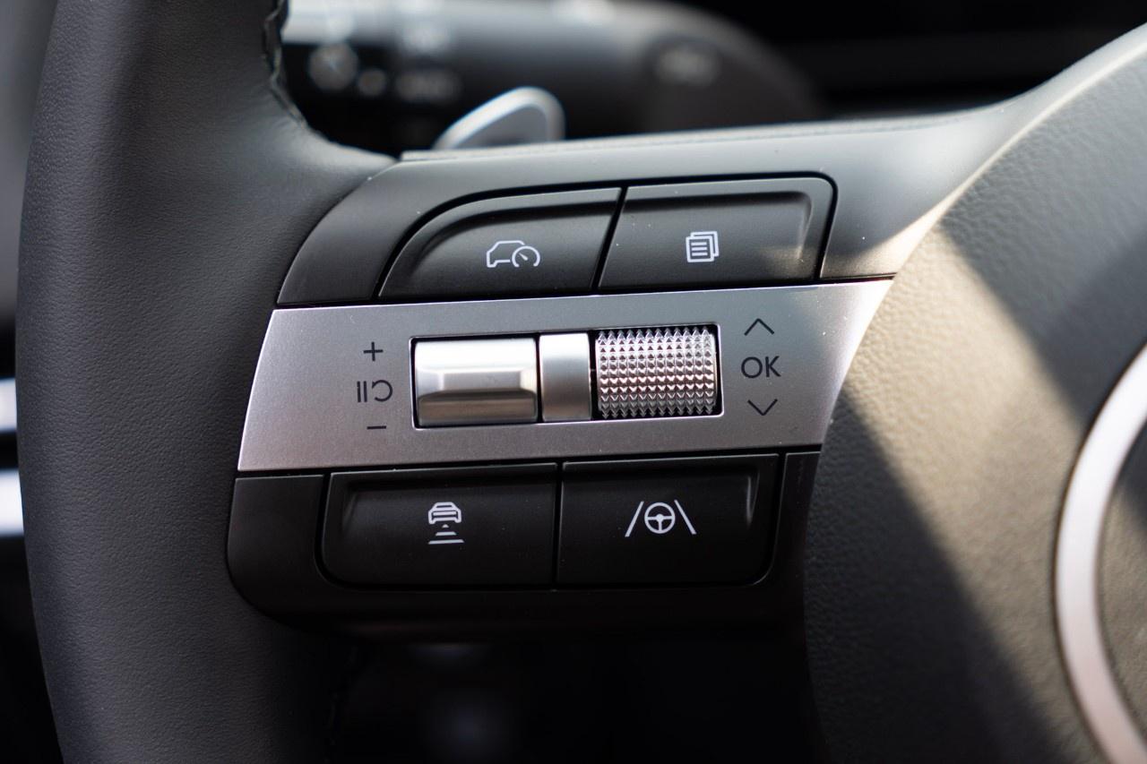 2025 Hyundai Tucson Hybrid Ultimate AWD Photo