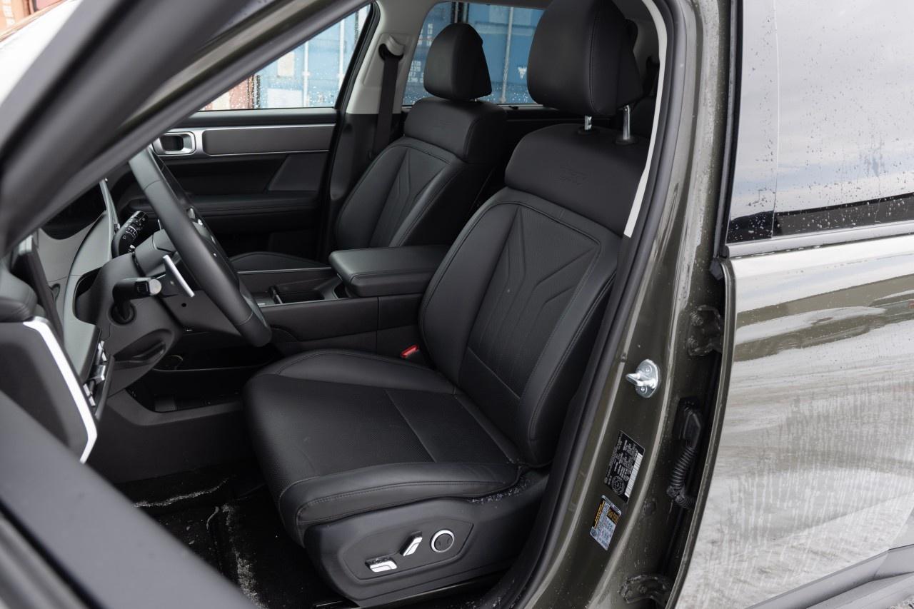 2025 Hyundai Santa Fe XRT AWD Photo