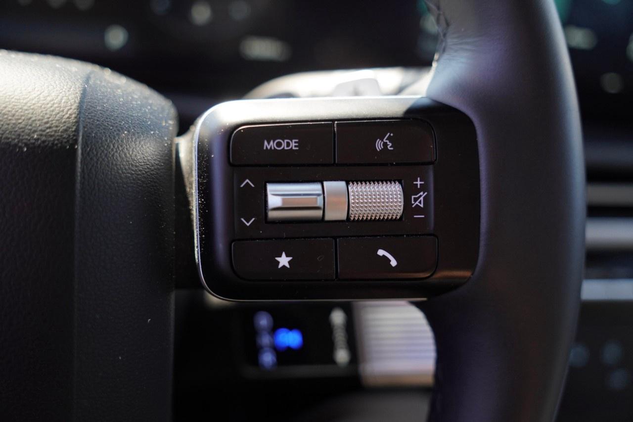 2025 Hyundai Santa Fe XRT AWD Photo