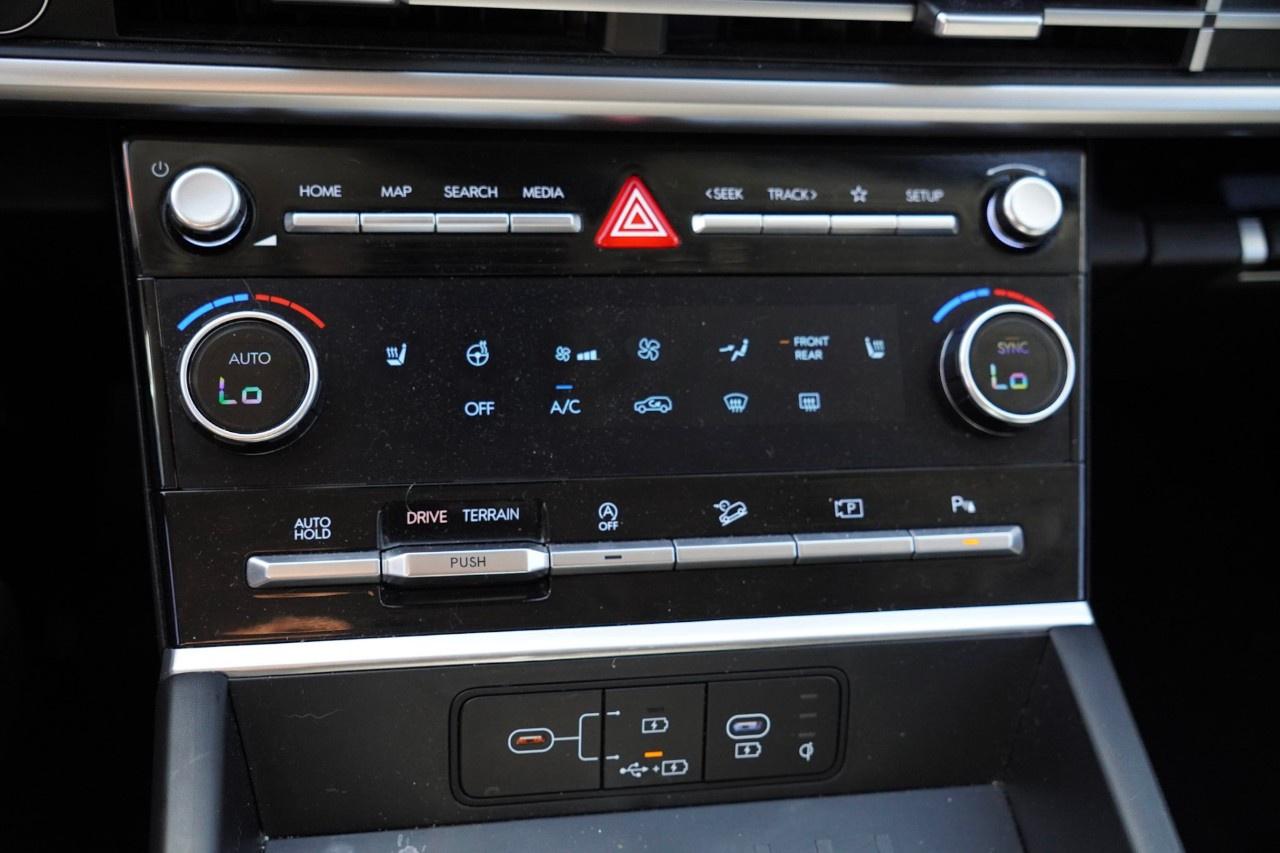 2025 Hyundai Santa Fe XRT AWD Photo