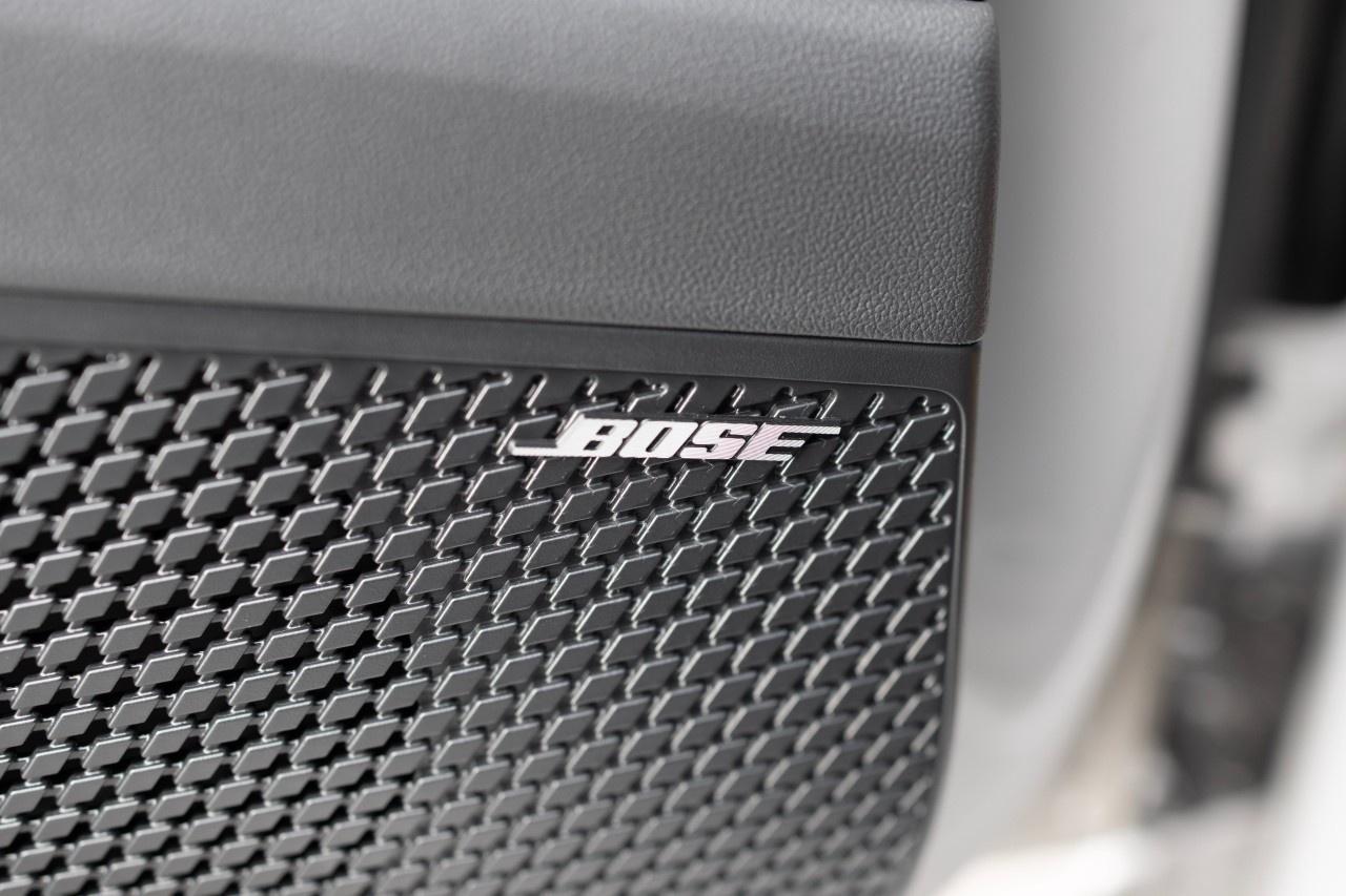 2026 Hyundai Elantra Hybrid Luxury Sedan Photo