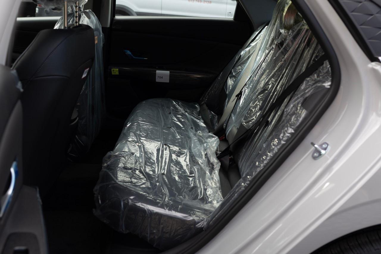 2026 Hyundai Elantra Hybrid Luxury Sedan Photo