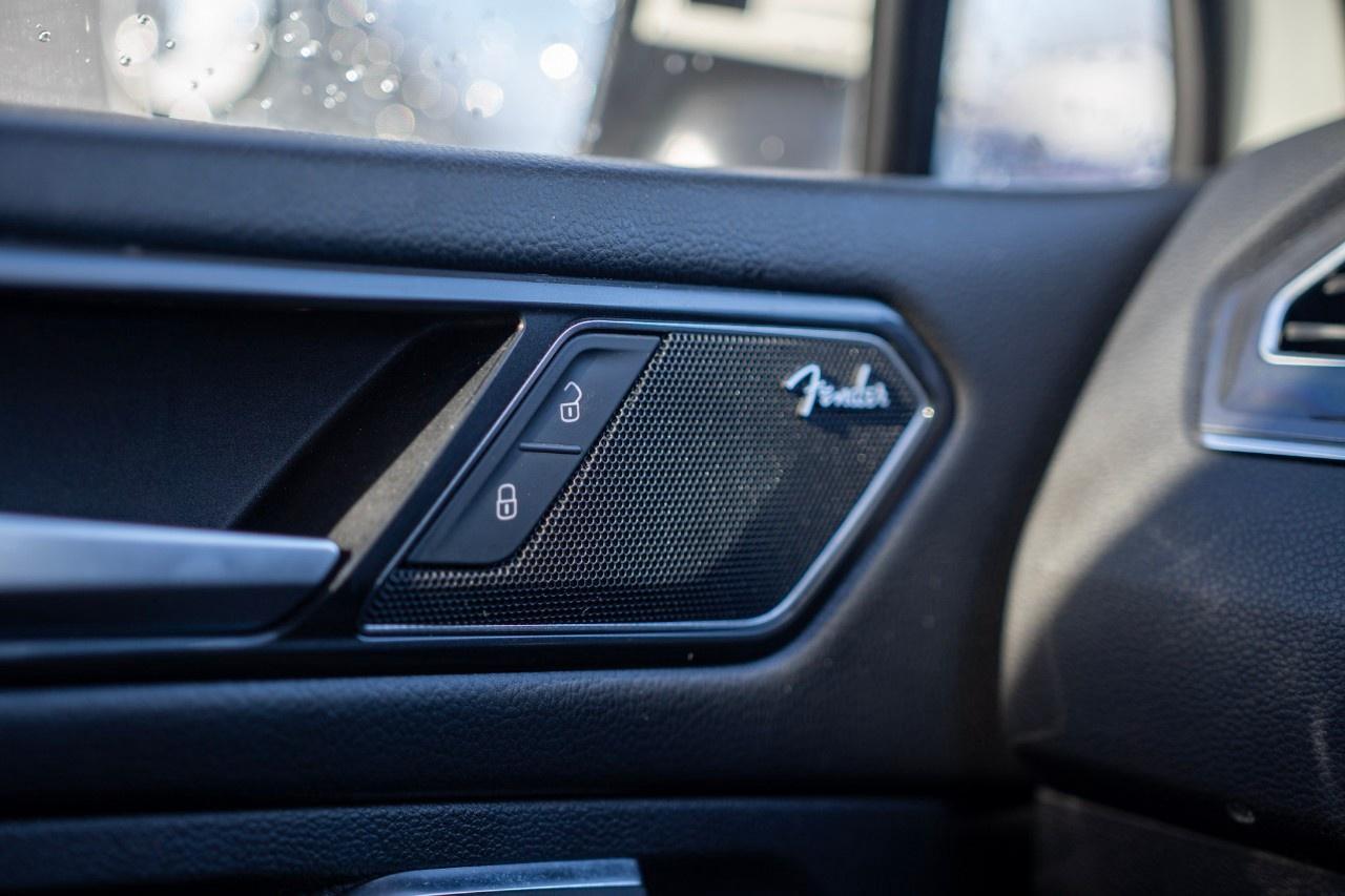 2023 Volkswagen Tiguan HIGHLINE R-LINE 4MOTION Photo