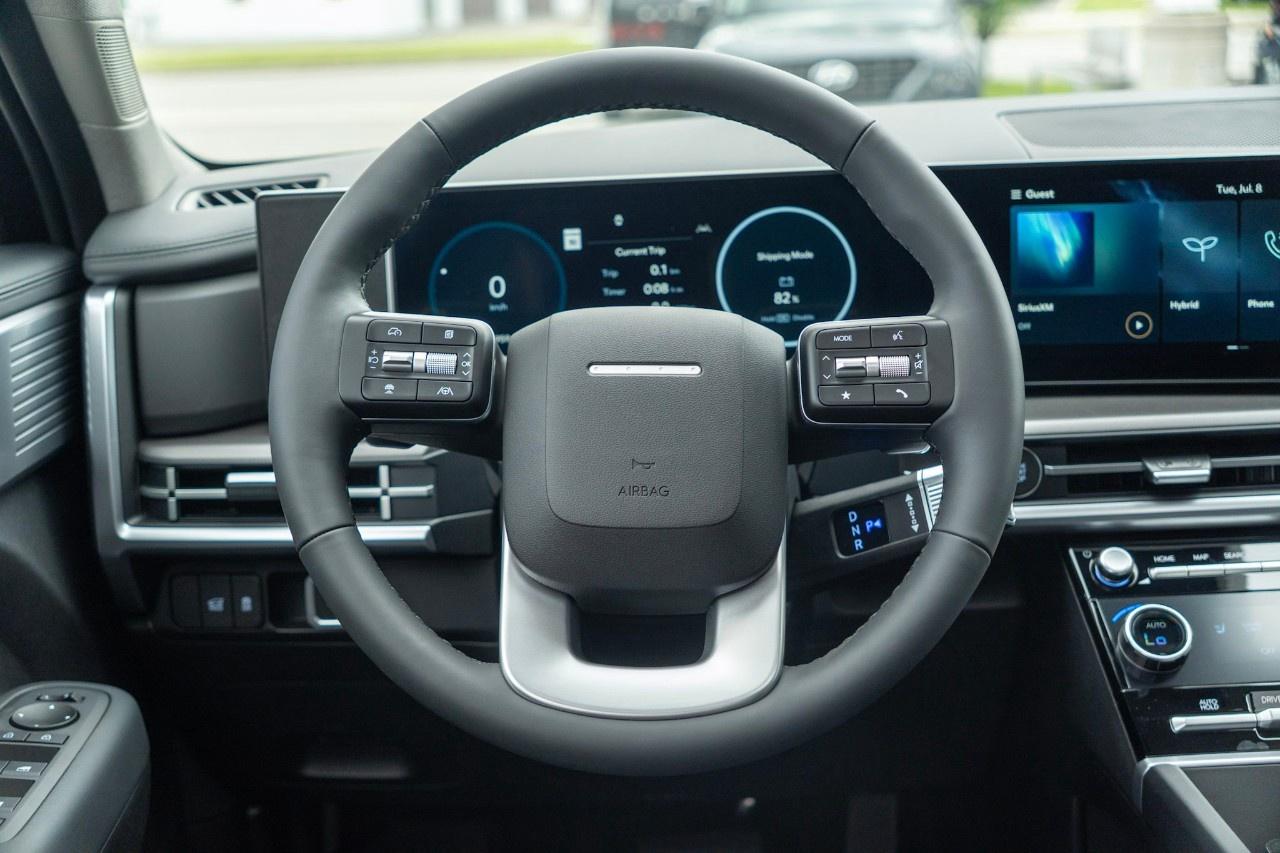 2026 Hyundai Santa Fe Hybrid Luxury AWD Photo
