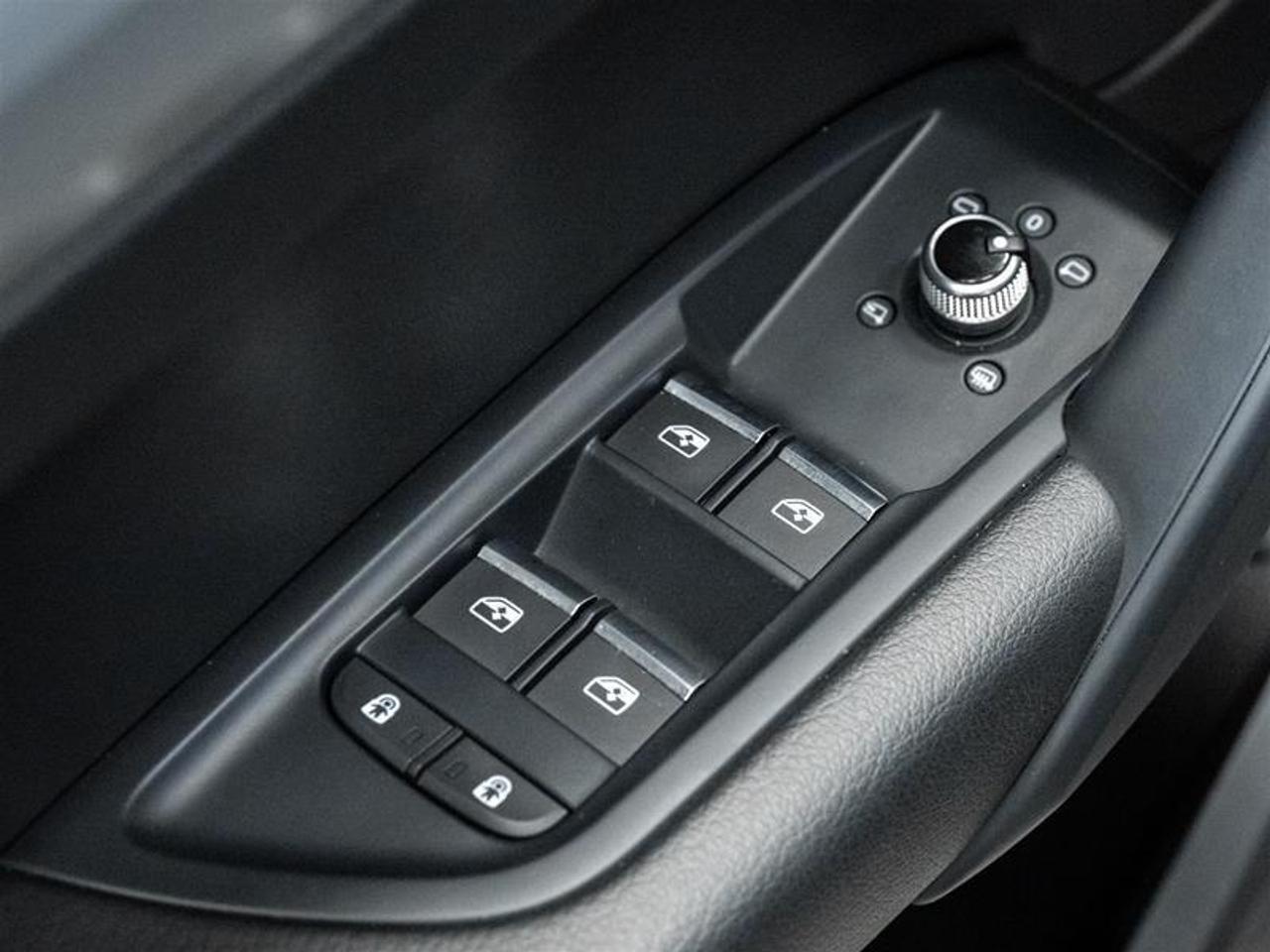 2023 Audi Q5 45 Komfort 4dr All-Wheel Drive quattro Sport Utility Photo
