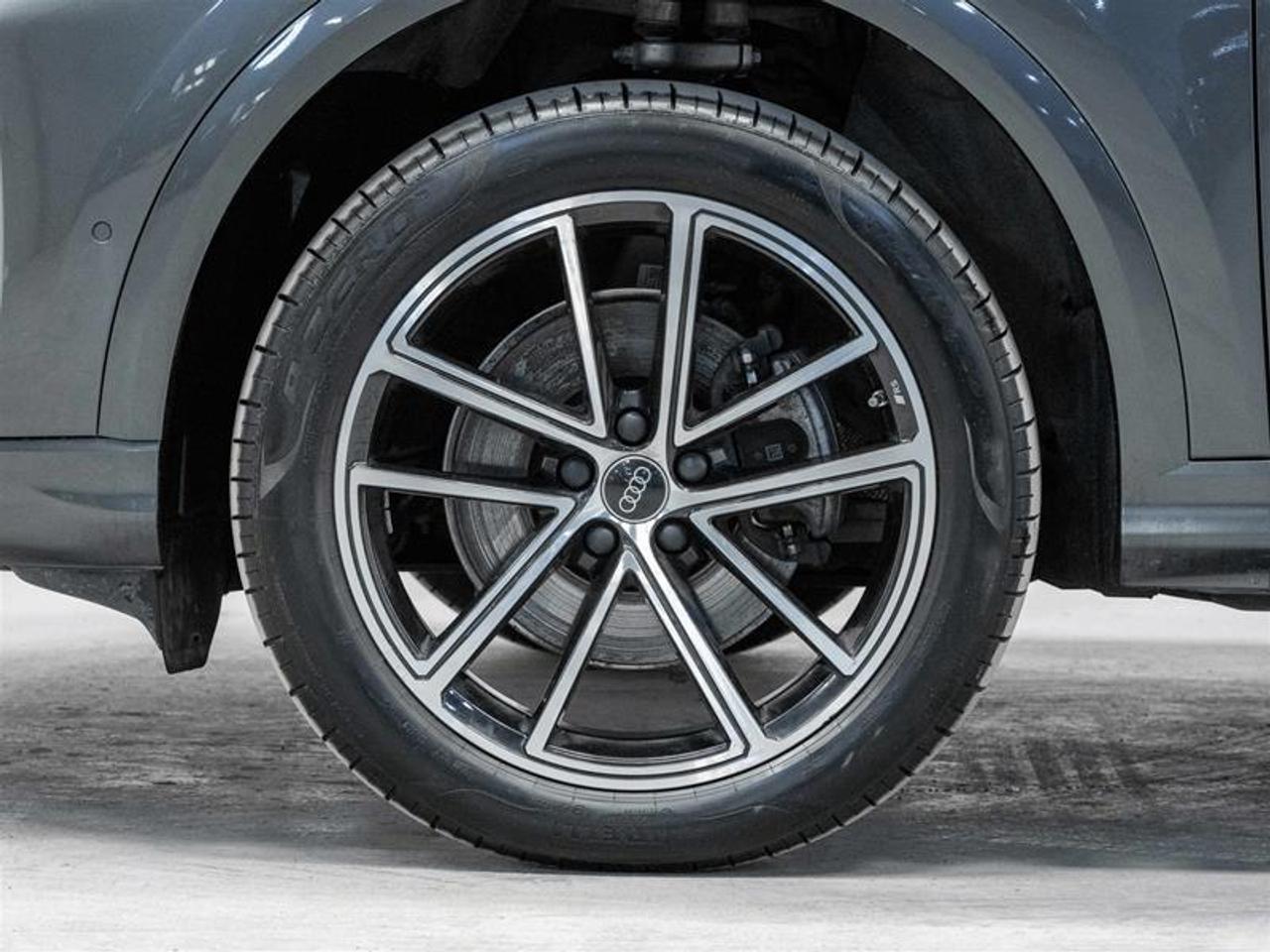 2025 Audi New Q5 2.0T 4dr All-Wheel Drive quattro Sport Utility Photo4