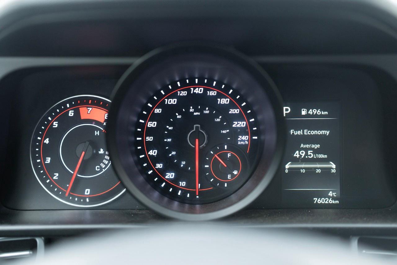 2023 Hyundai Elantra Preferred IVT Photo